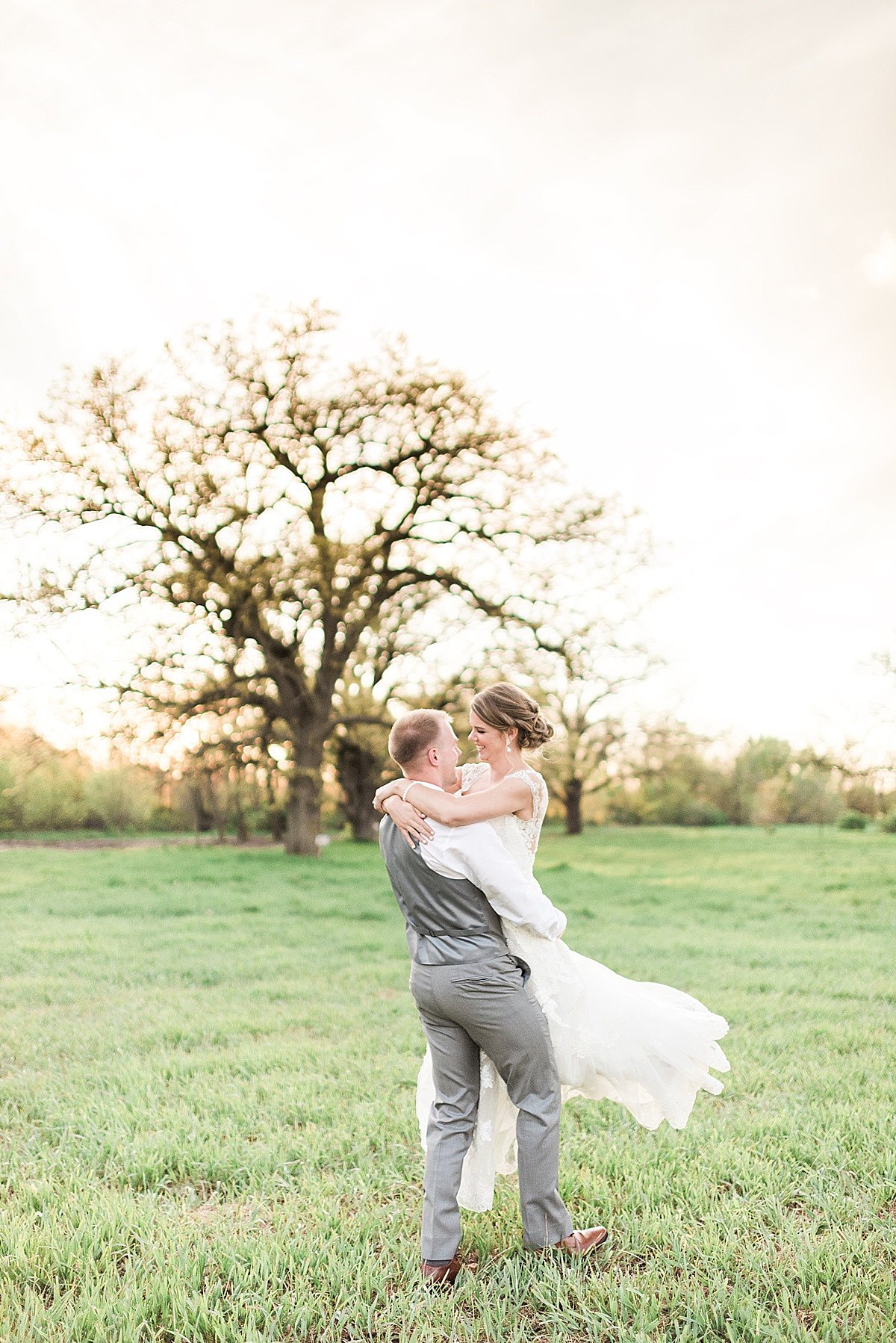 Sugarland Barn Arena, WI Wedding Photographer