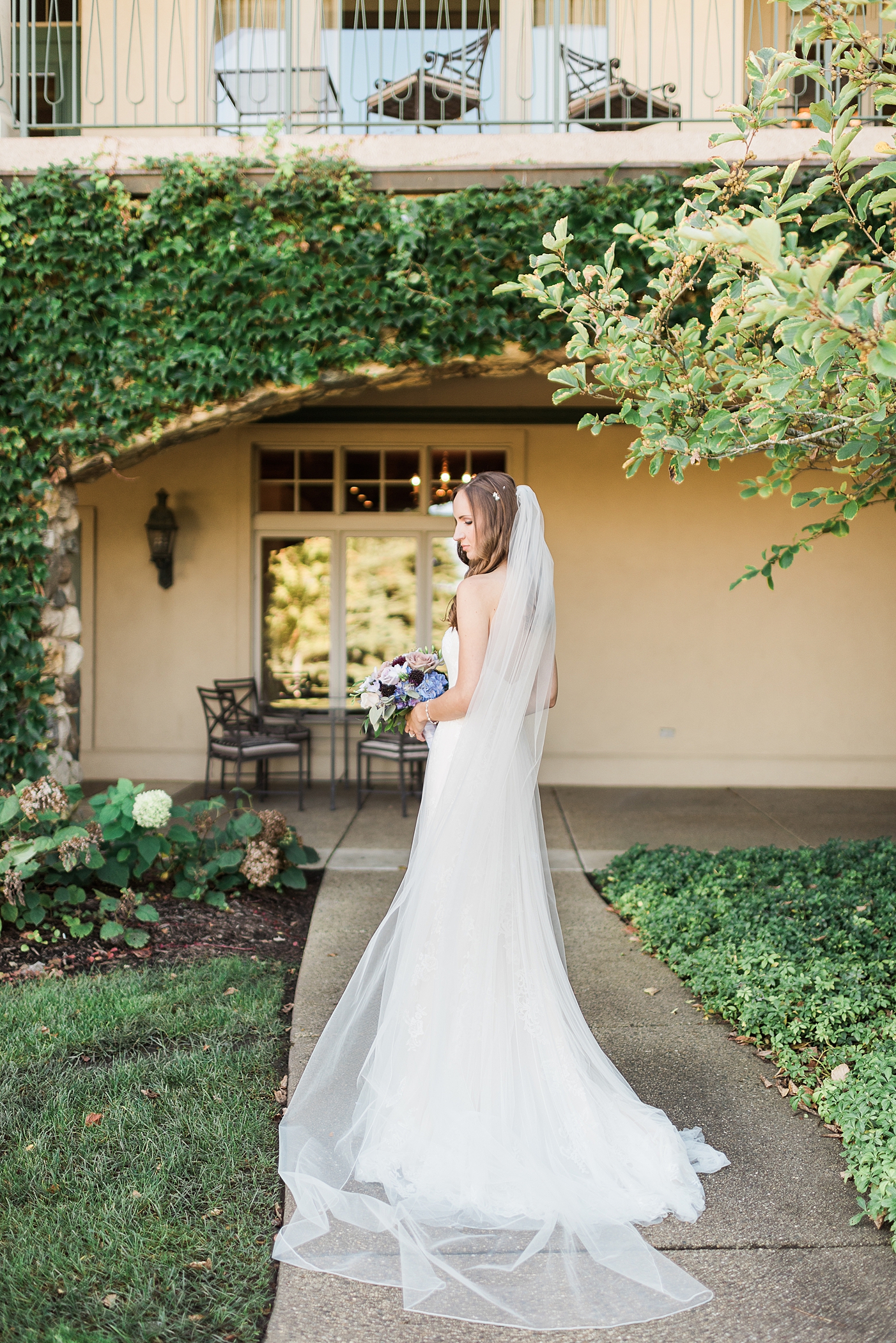 Boulder Ridge Country Club Wedding Photographer