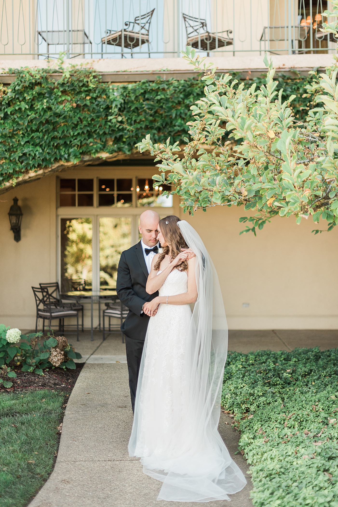 Boulder Ridge Country Club Wedding Photographer