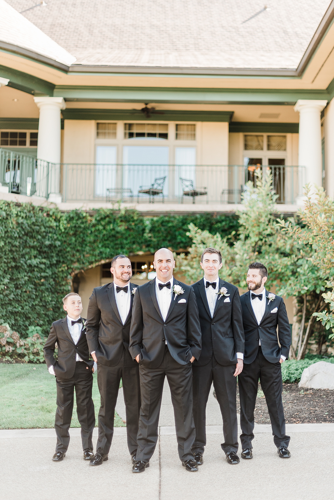 Boulder Ridge Country Club Wedding Photographer