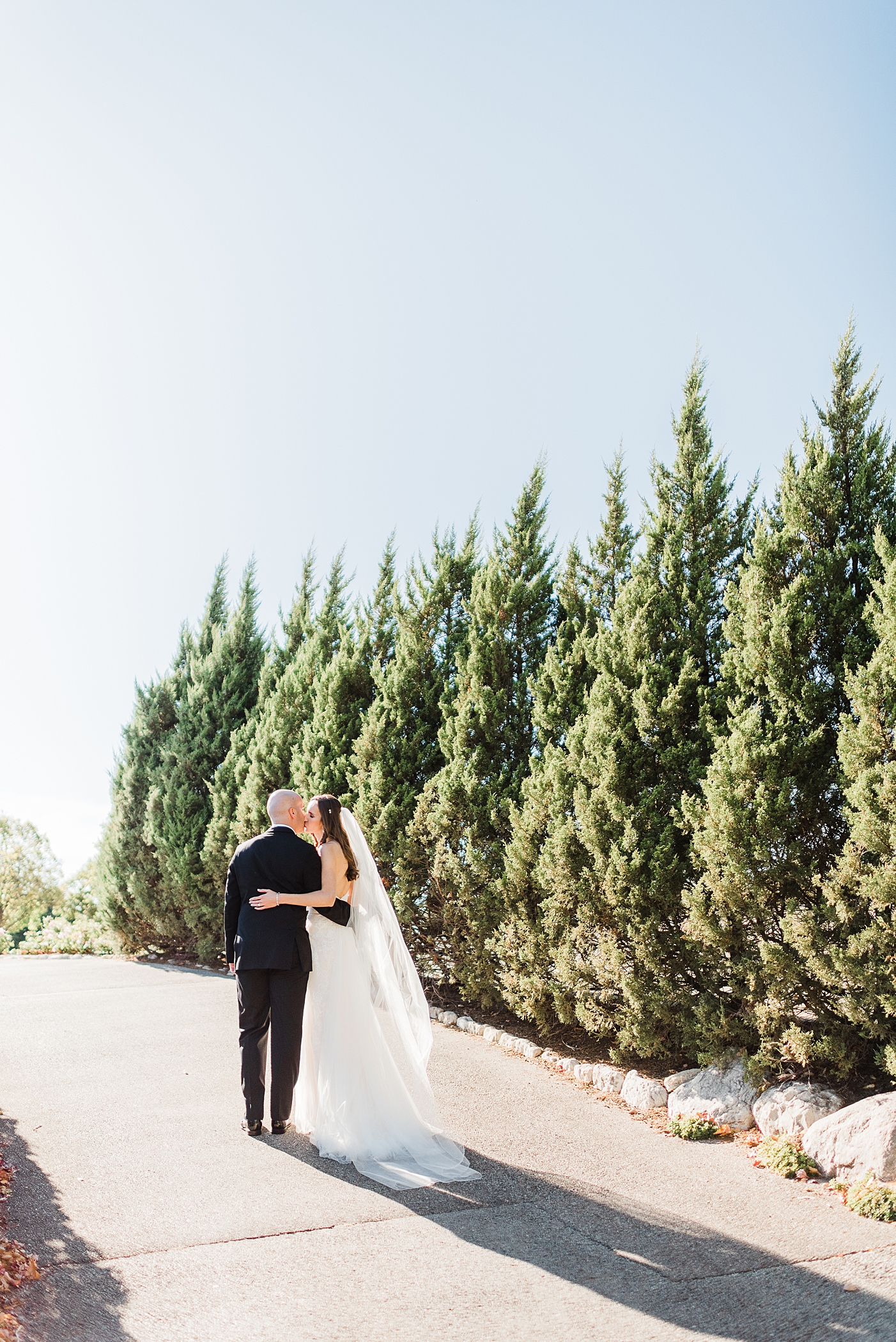 Boulder Ridge Country Club Wedding Photographer