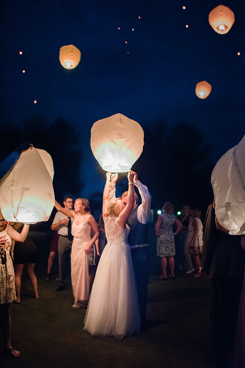 Madison, WI Wedding Photographers - Larissa Marie Photography