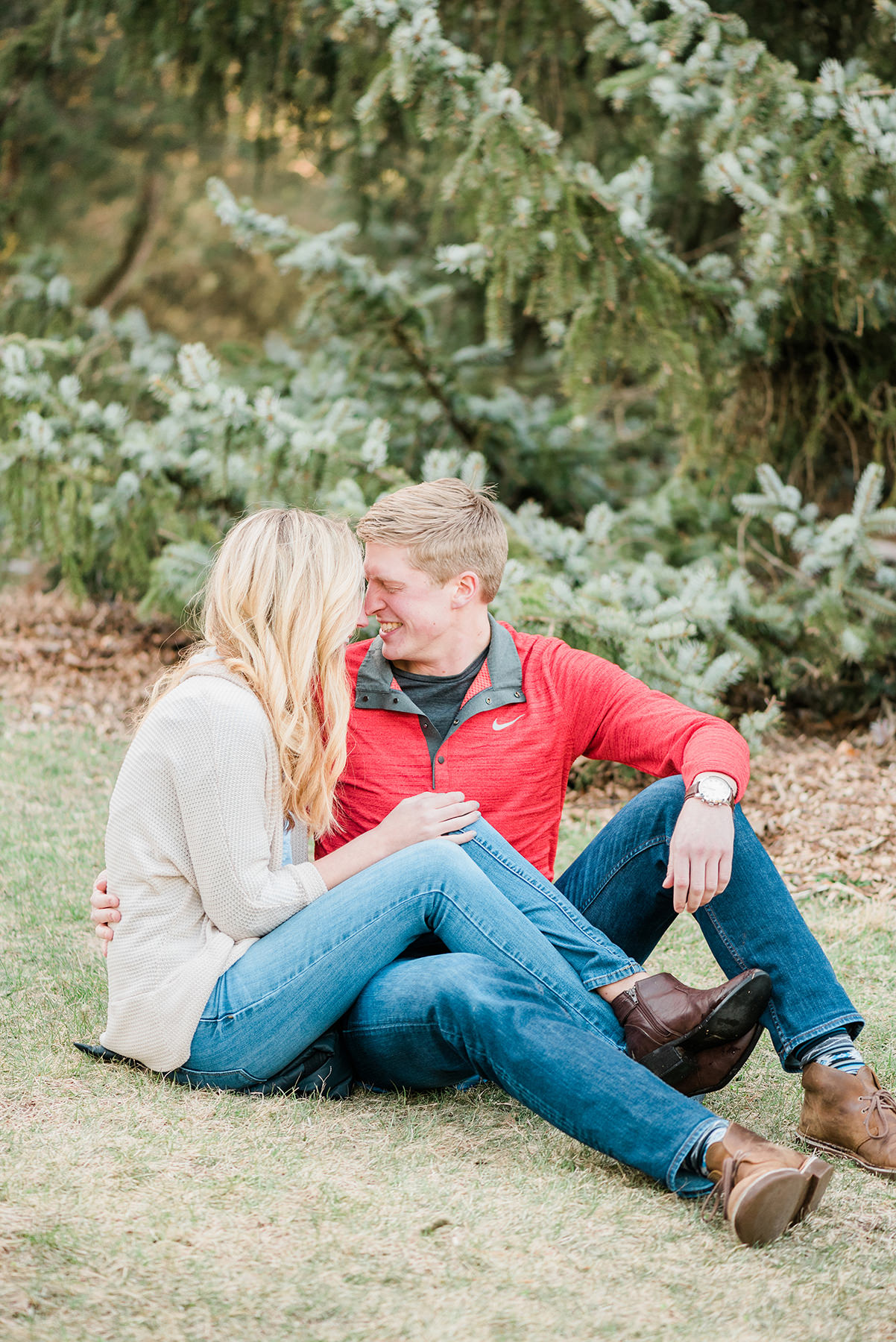 Madison, WI Engagement Photographers - Larissa Marie Photography