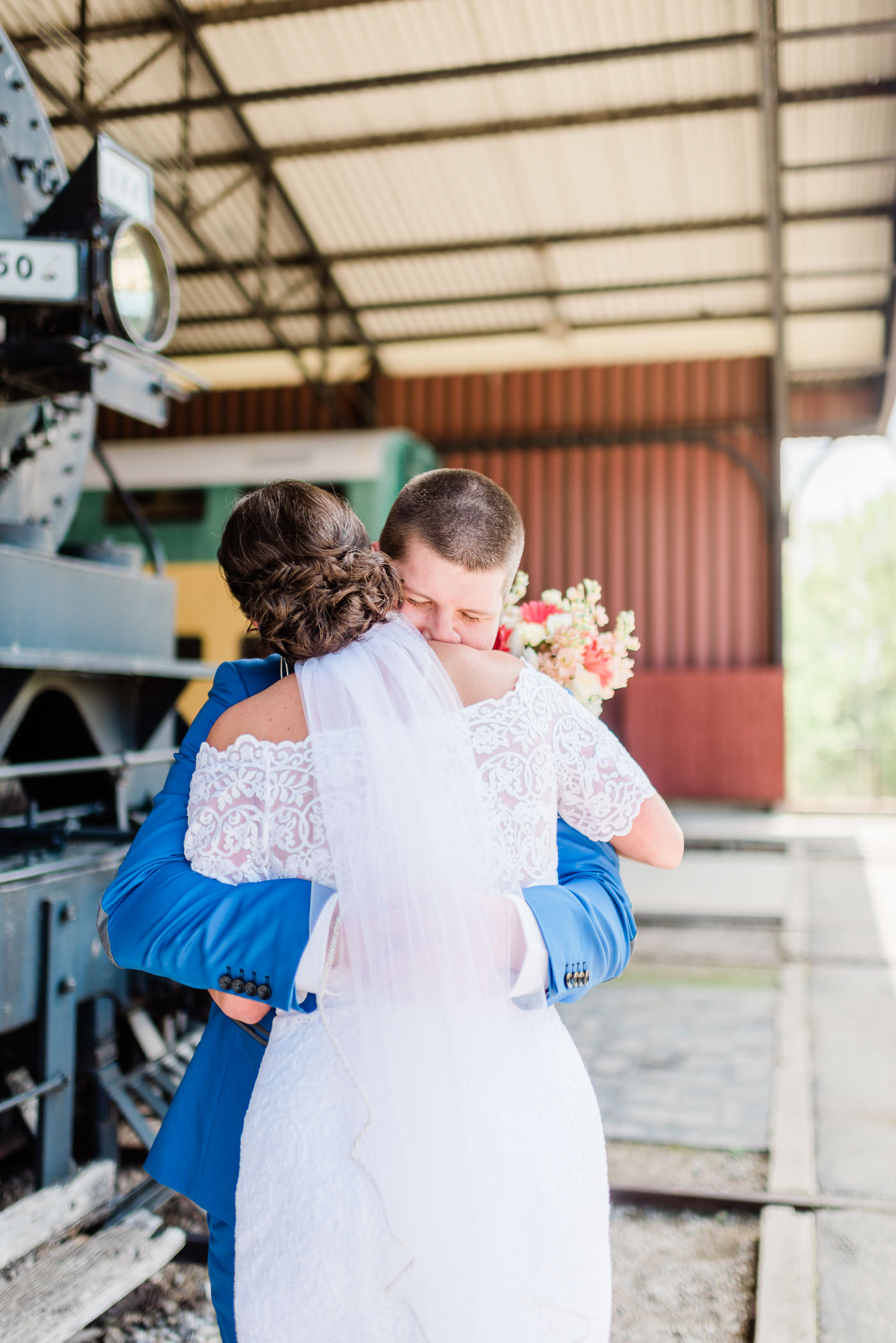 Green Bay, WI Wedding Photographers - Larissa Marie Photography