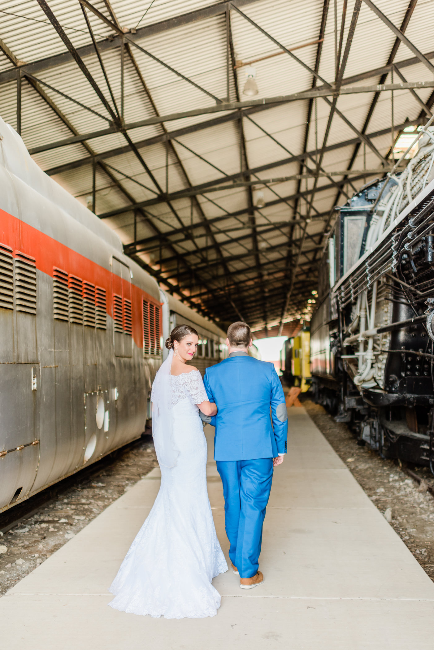 Green Bay, WI Wedding Photographers - Larissa Marie Photography