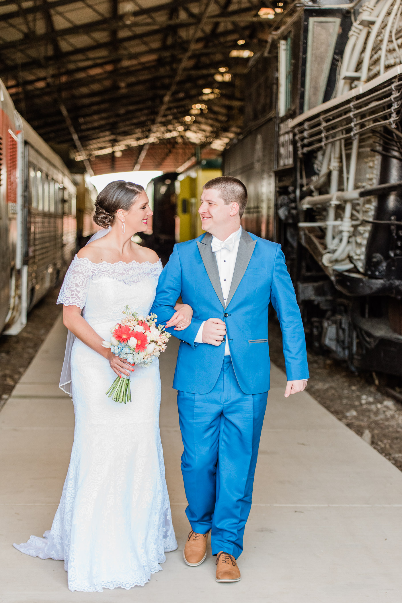 Green Bay, WI Wedding Photographers - Larissa Marie Photography