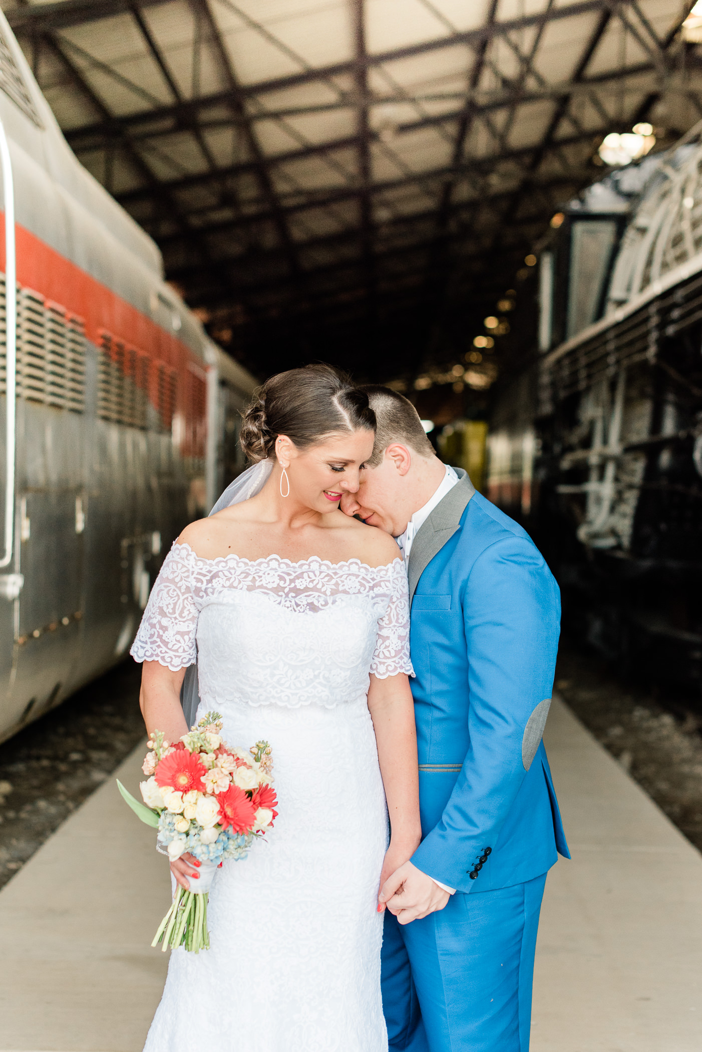 Green Bay, WI Wedding Photographers - Larissa Marie Photography