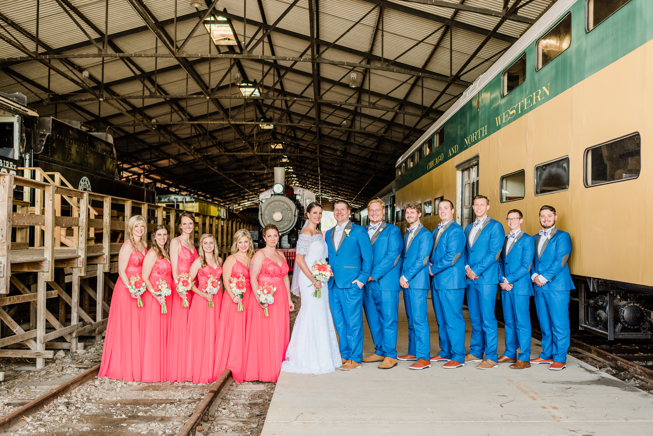 Green Bay, WI Wedding Photographers - Larissa Marie Photography