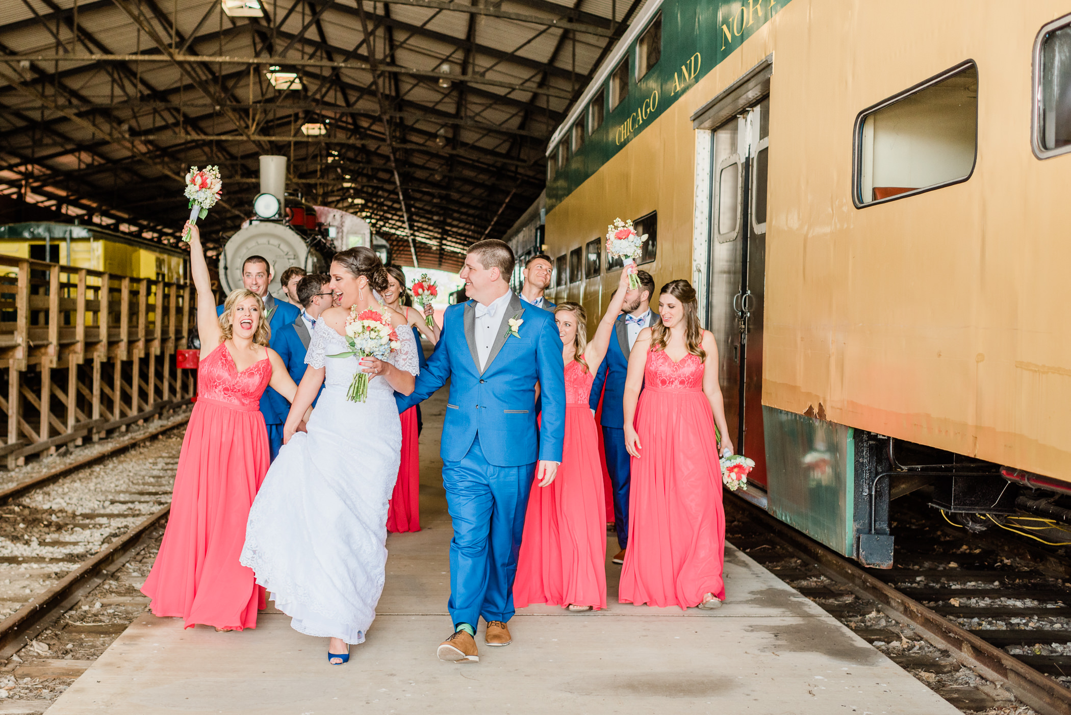 Green Bay, WI Wedding Photographers - Larissa Marie Photography