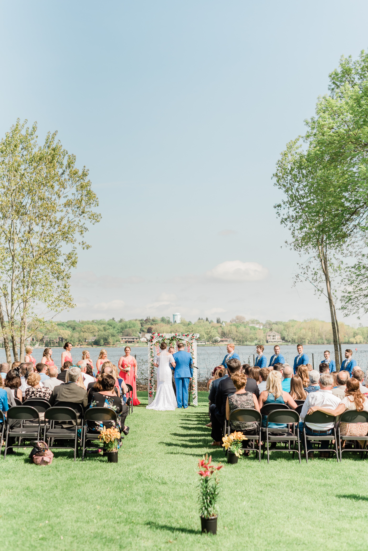 Green Bay, WI Wedding Photographers - Larissa Marie Photography