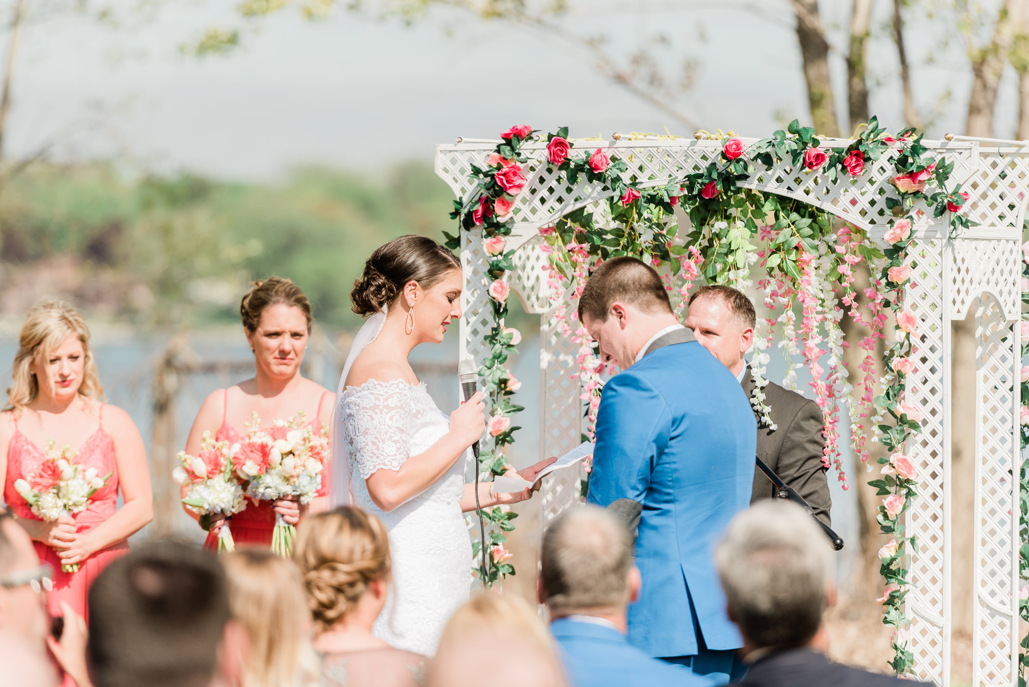 Green Bay, WI Wedding Photographers - Larissa Marie Photography