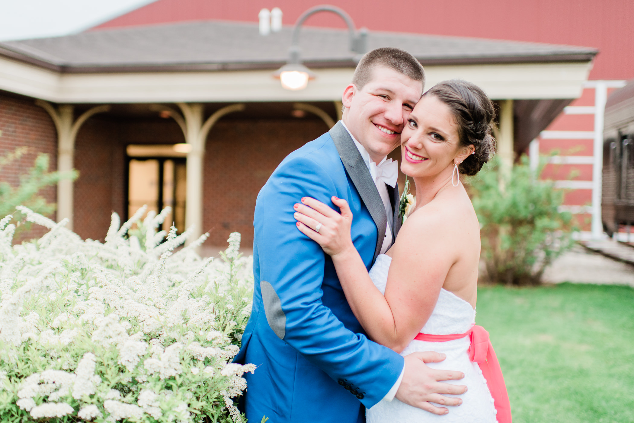 Green Bay, WI Wedding Photographers - Larissa Marie Photography