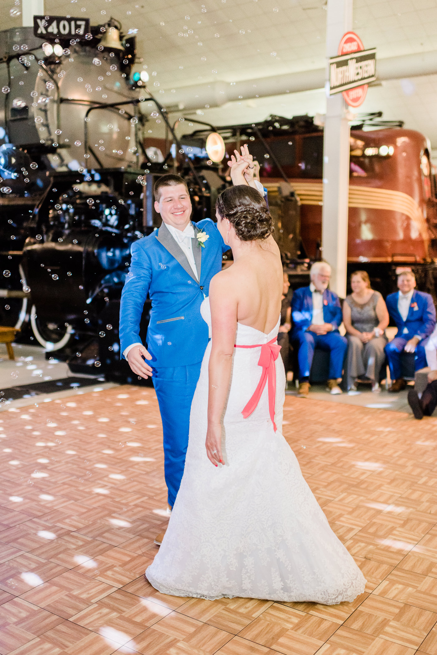 Green Bay, WI Wedding Photographers - Larissa Marie Photography