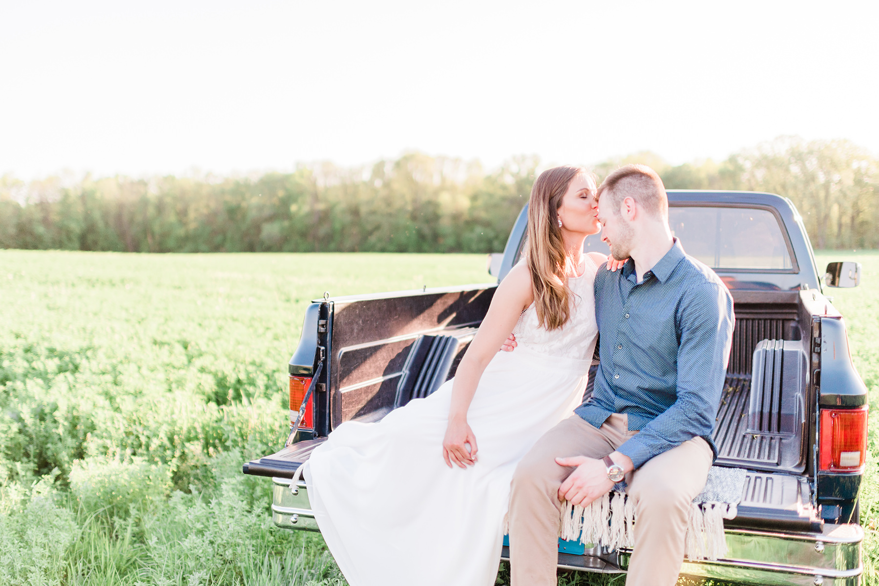 Elkhart Lake Engagement Session - Larissa Marie Photography