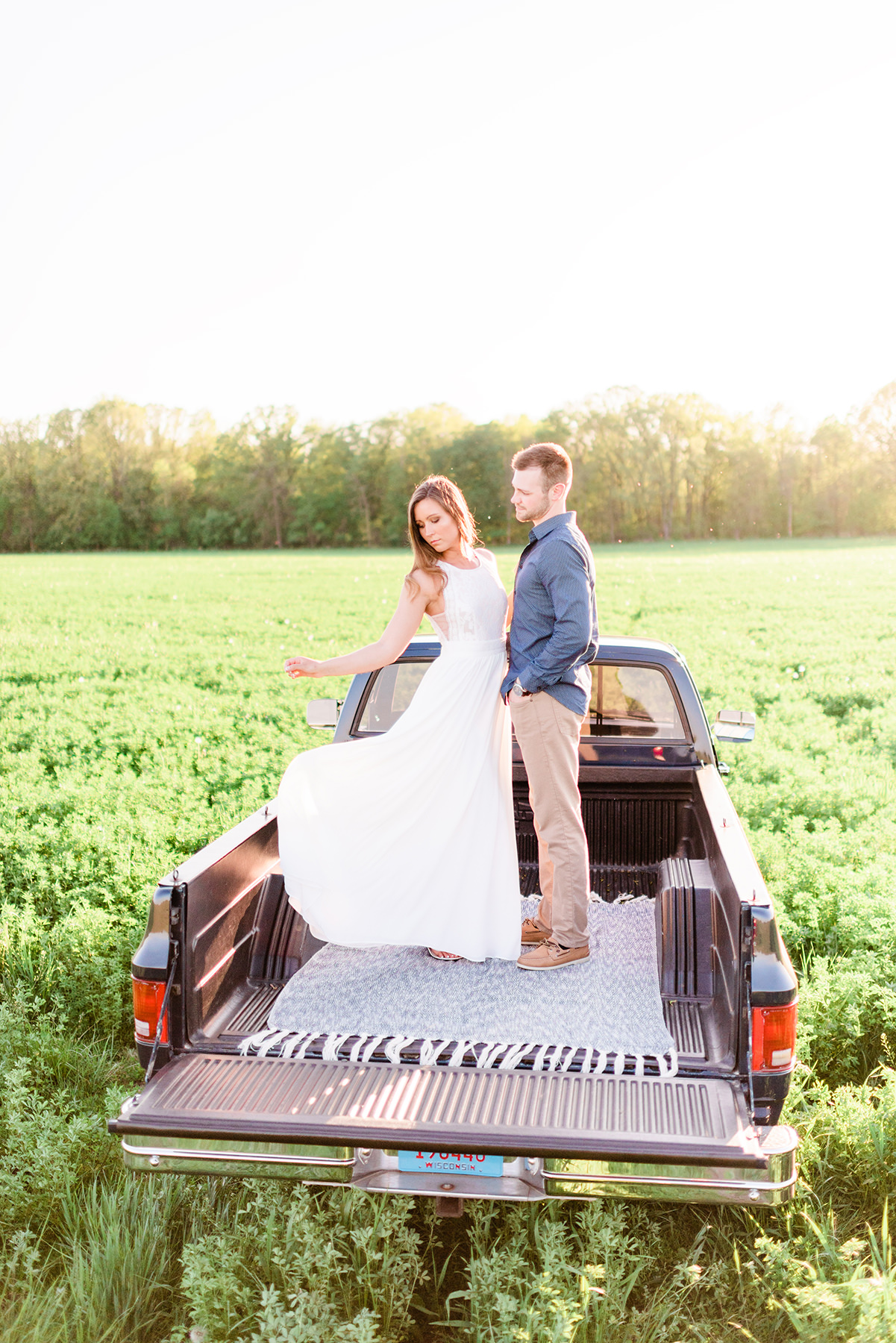 Elkhart Lake Engagement Session - Larissa Marie Photography