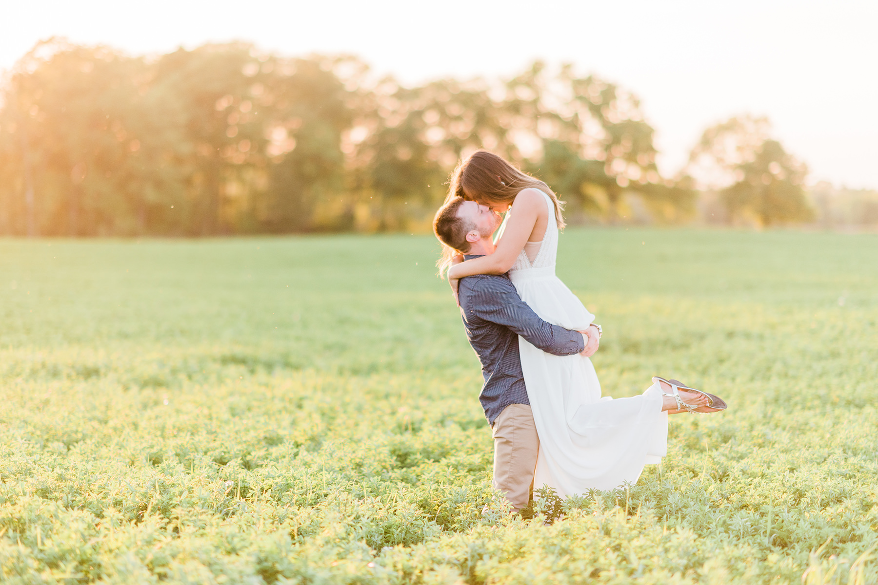 Elkhart Lake Engagement Session - Larissa Marie Photography