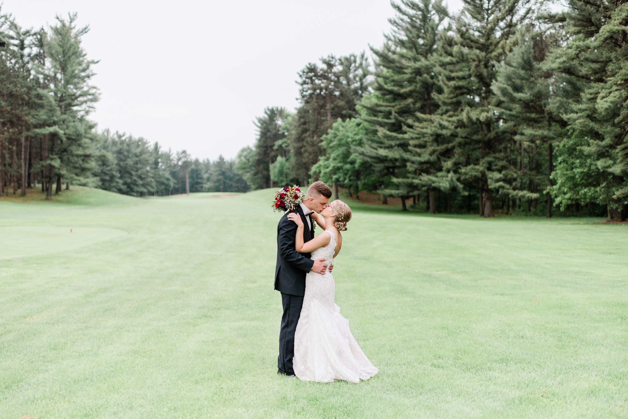 Bull's Eye Country Club, Wisconsin Rapids, WI Wedding Photographers