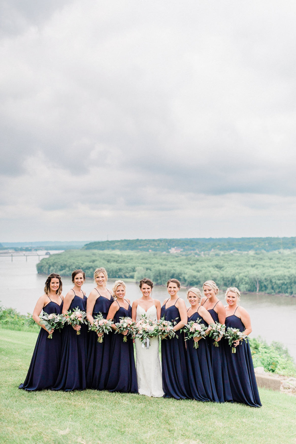 Dubuque, IA Wedding Photographers - Larissa Marie Photography