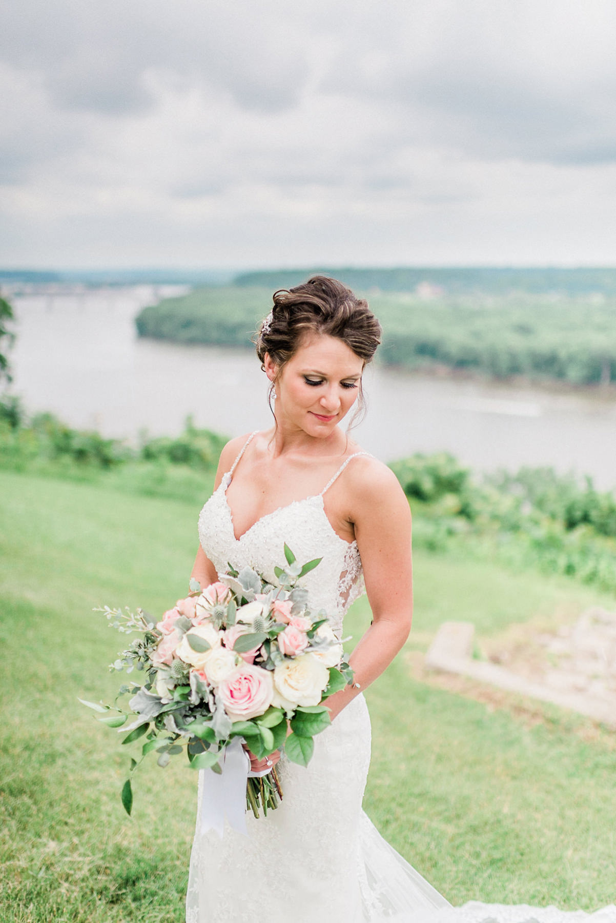 Dubuque, IA Wedding Photographers - Larissa Marie Photography