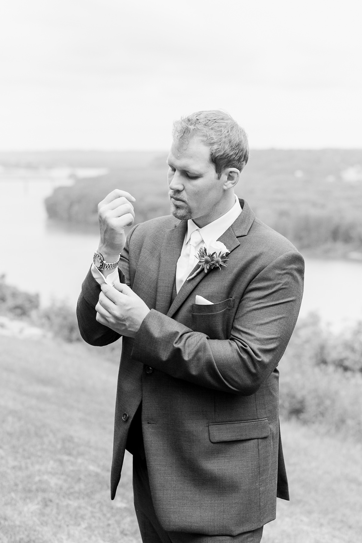 Dubuque, IA Wedding Photographers - Larissa Marie Photography