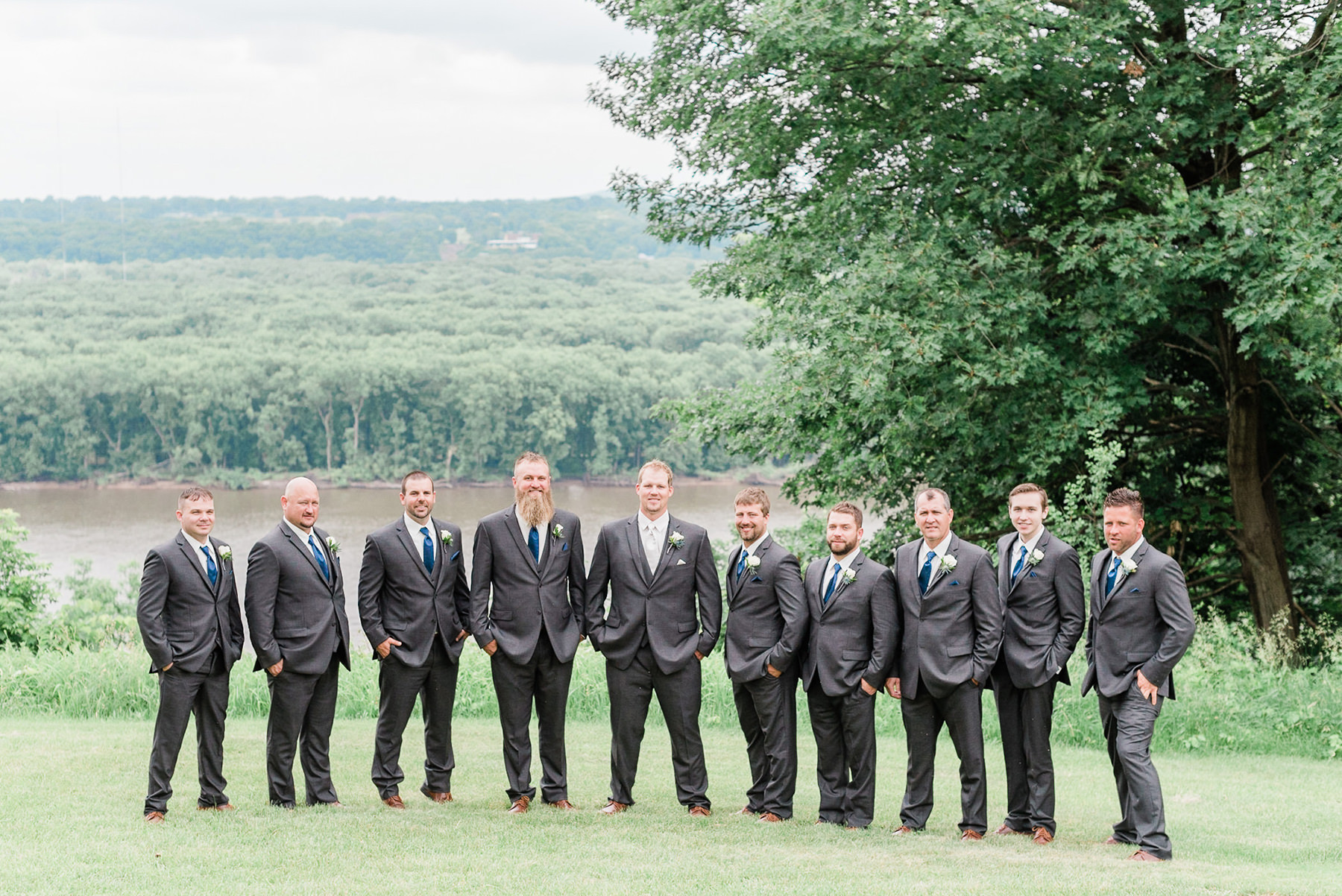 Dubuque, IA Wedding Photographers - Larissa Marie Photography