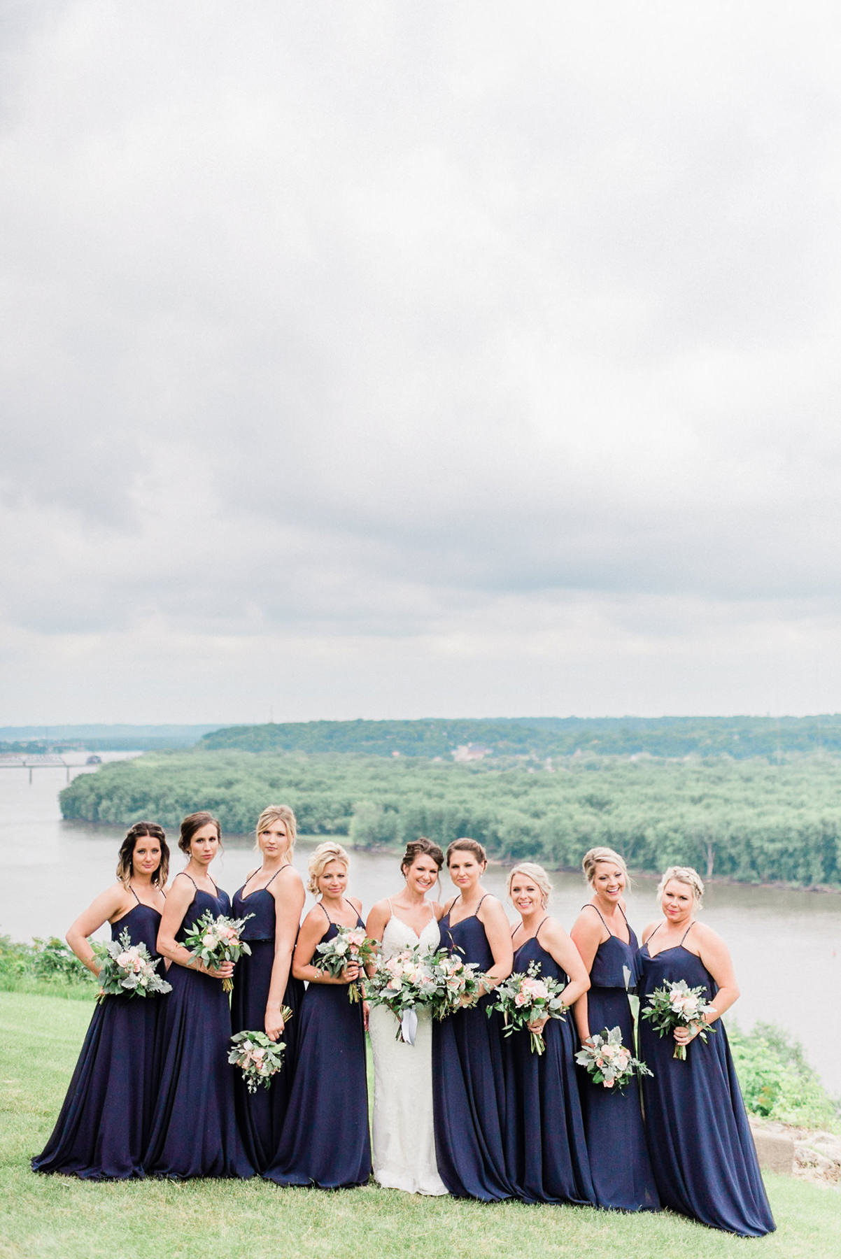 Dubuque, IA Wedding Photographers - Larissa Marie Photography