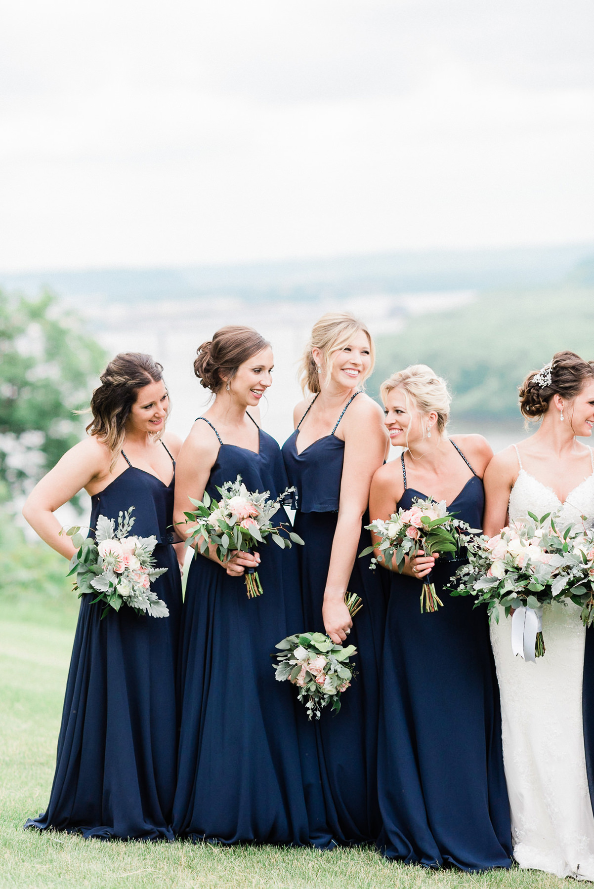 Dubuque, IA Wedding Photographers - Larissa Marie Photography