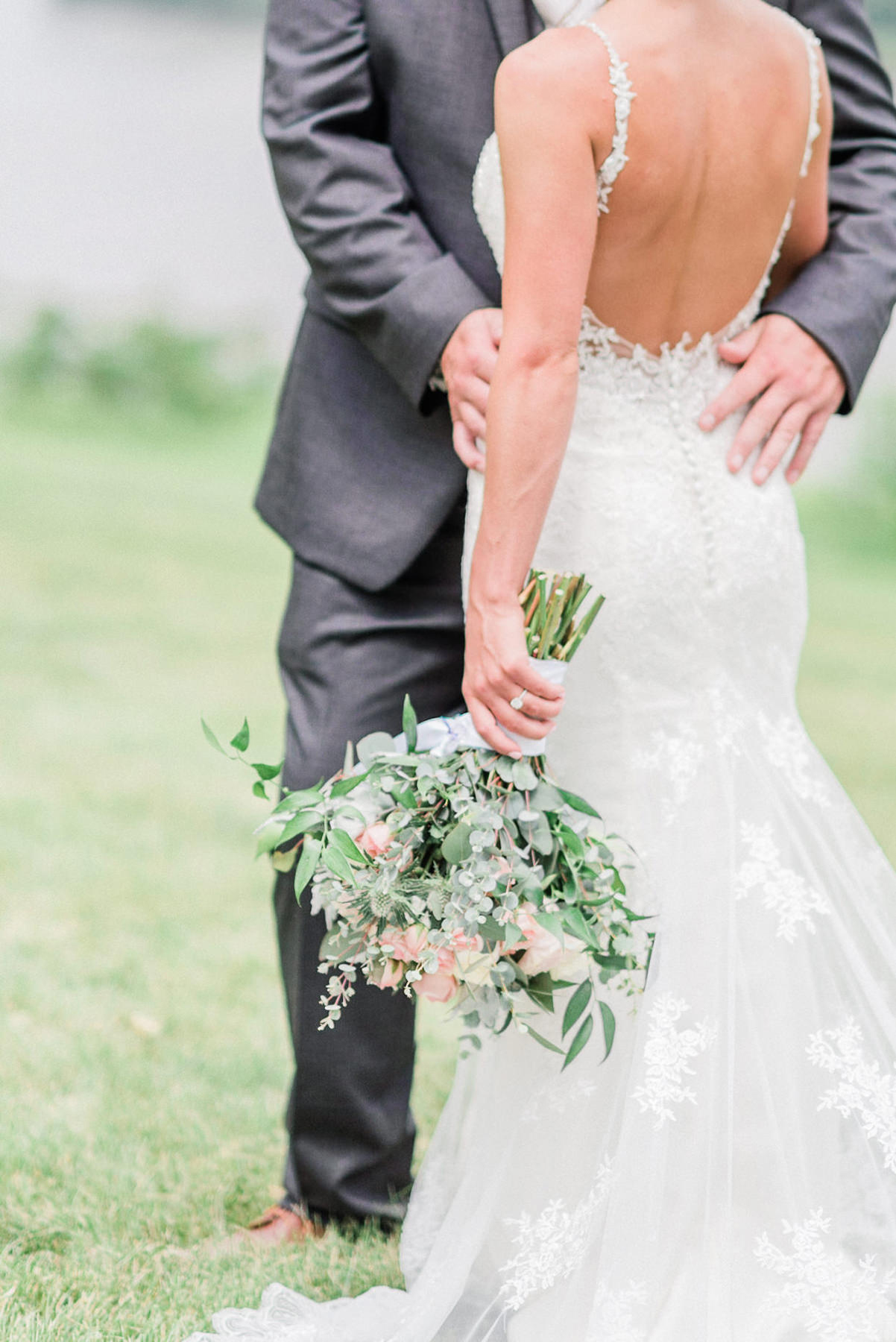 Dubuque, IA Wedding Photographer - Larissa Marie Photography