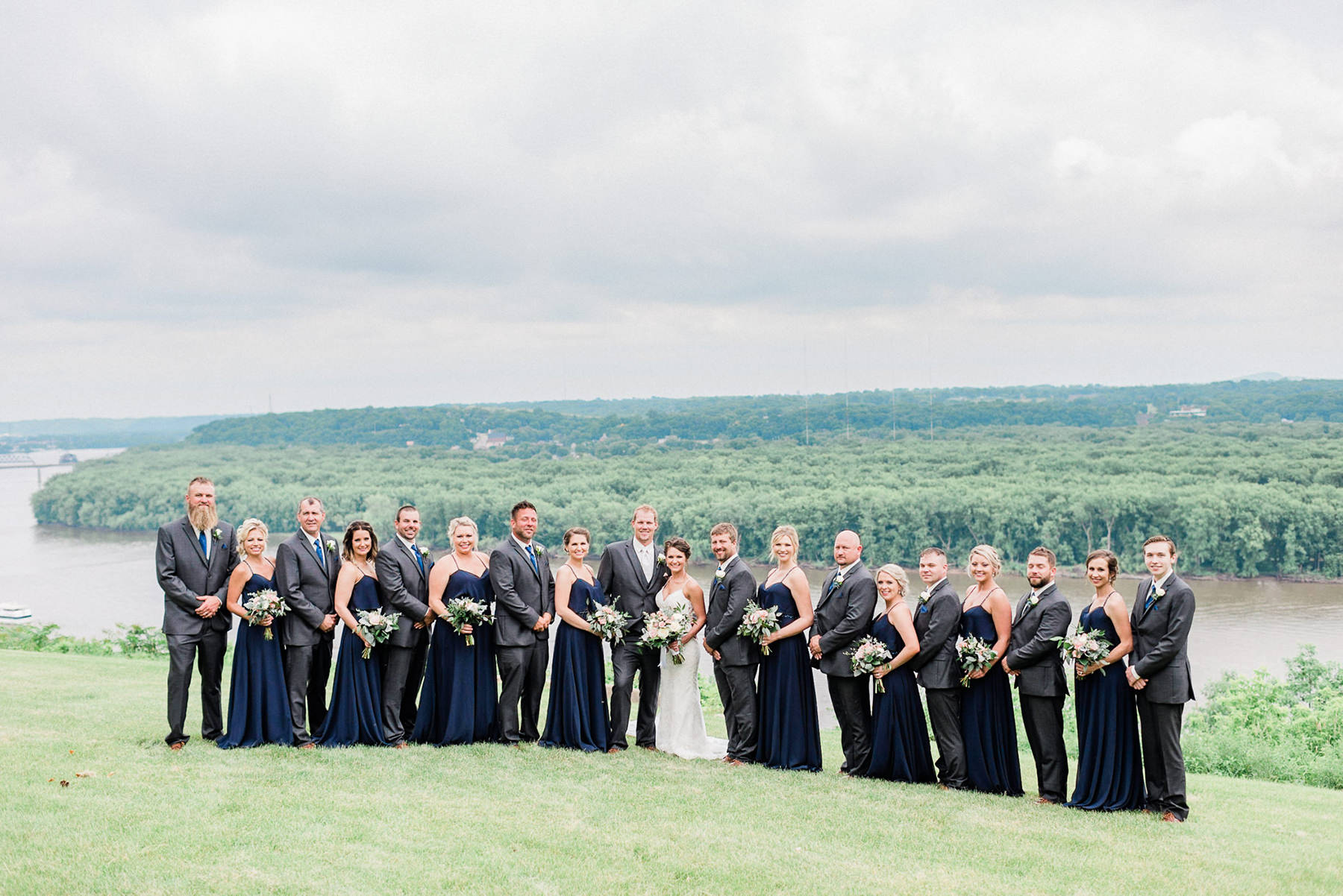 Dubuque, IA Wedding Photographers - Larissa Marie Photography