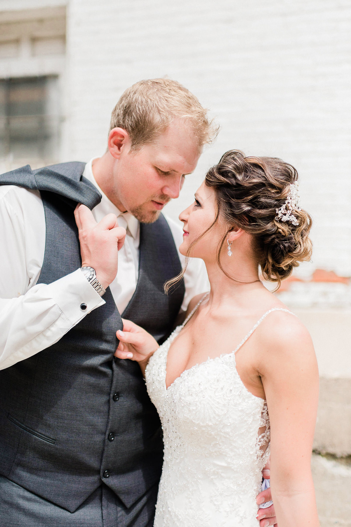 Dubuque, IA Wedding Photographers - Larissa Marie Photography