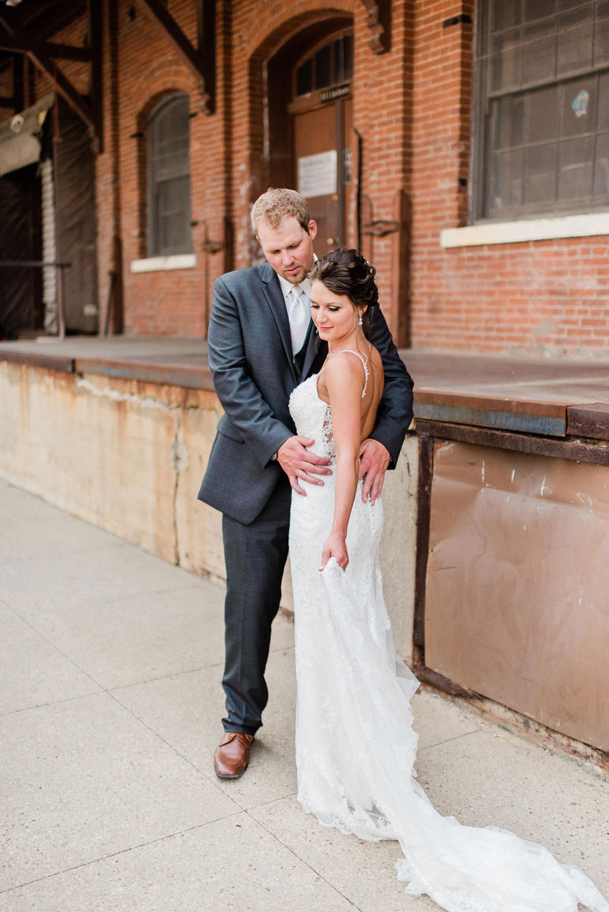 Dubuque, IA Wedding Photographers - Larissa Marie Photography