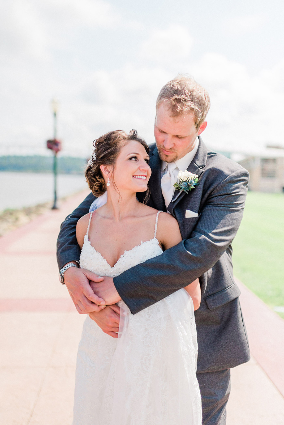 Diamond Jo Casino Wedding Photographer - Larissa Marie Photography