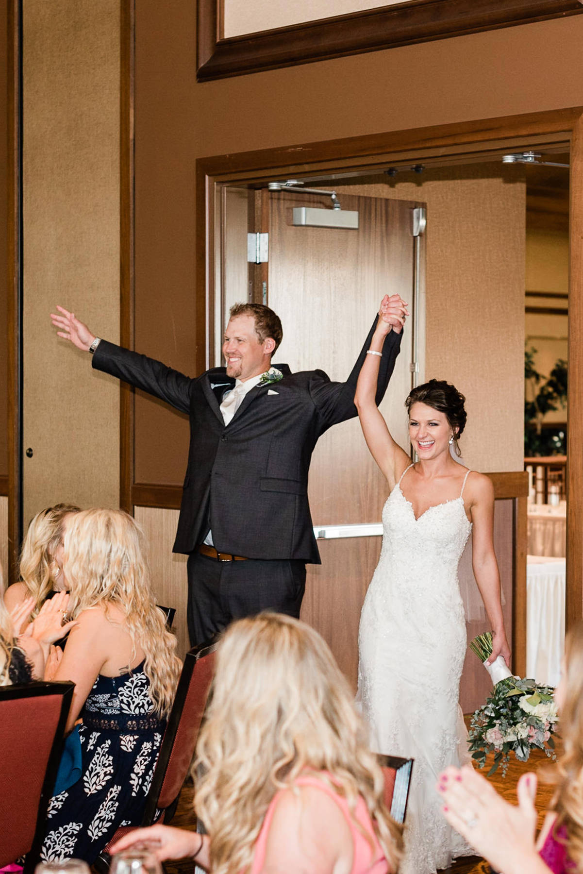 Diamond Jo Casino Wedding Photographer - Larissa Marie Photography