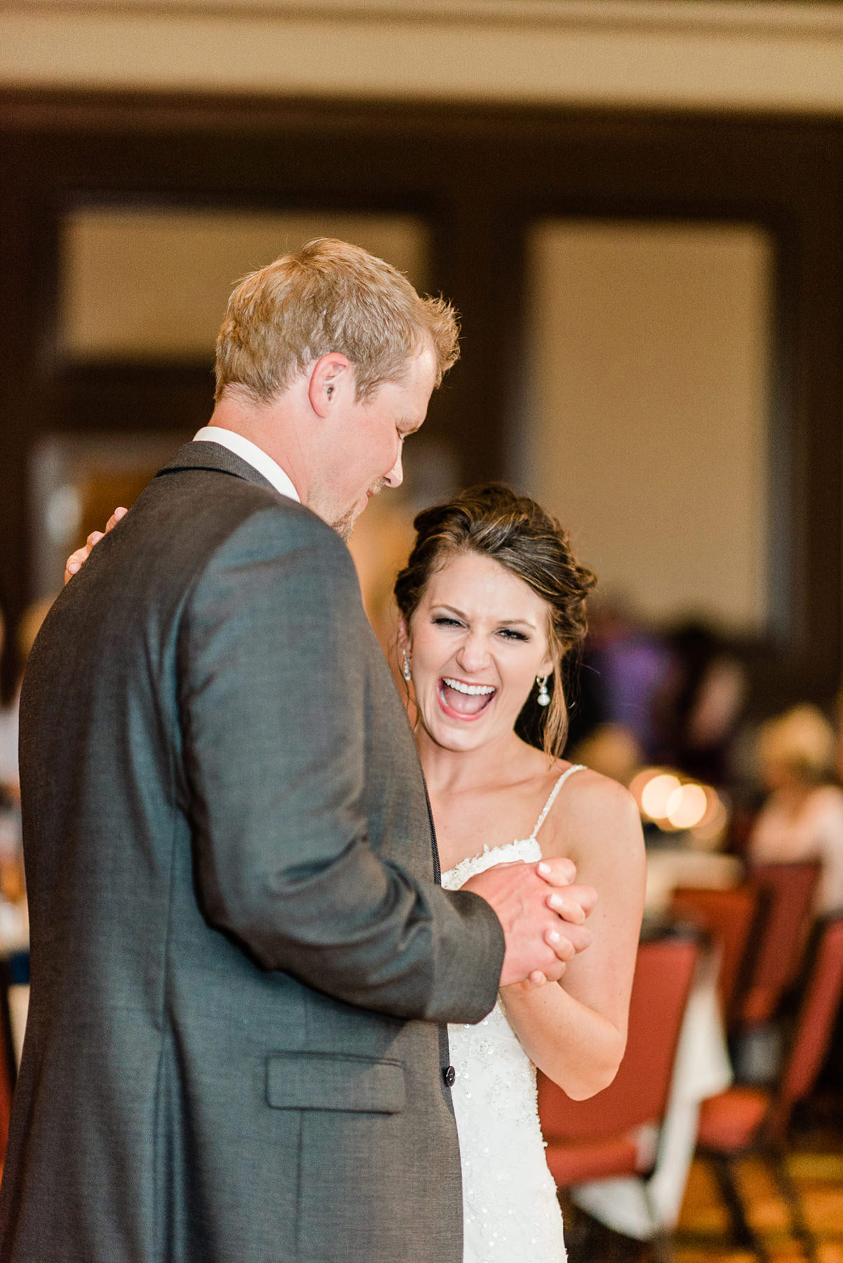 Diamond Jo Casino Wedding Photographer - Larissa Marie Photography