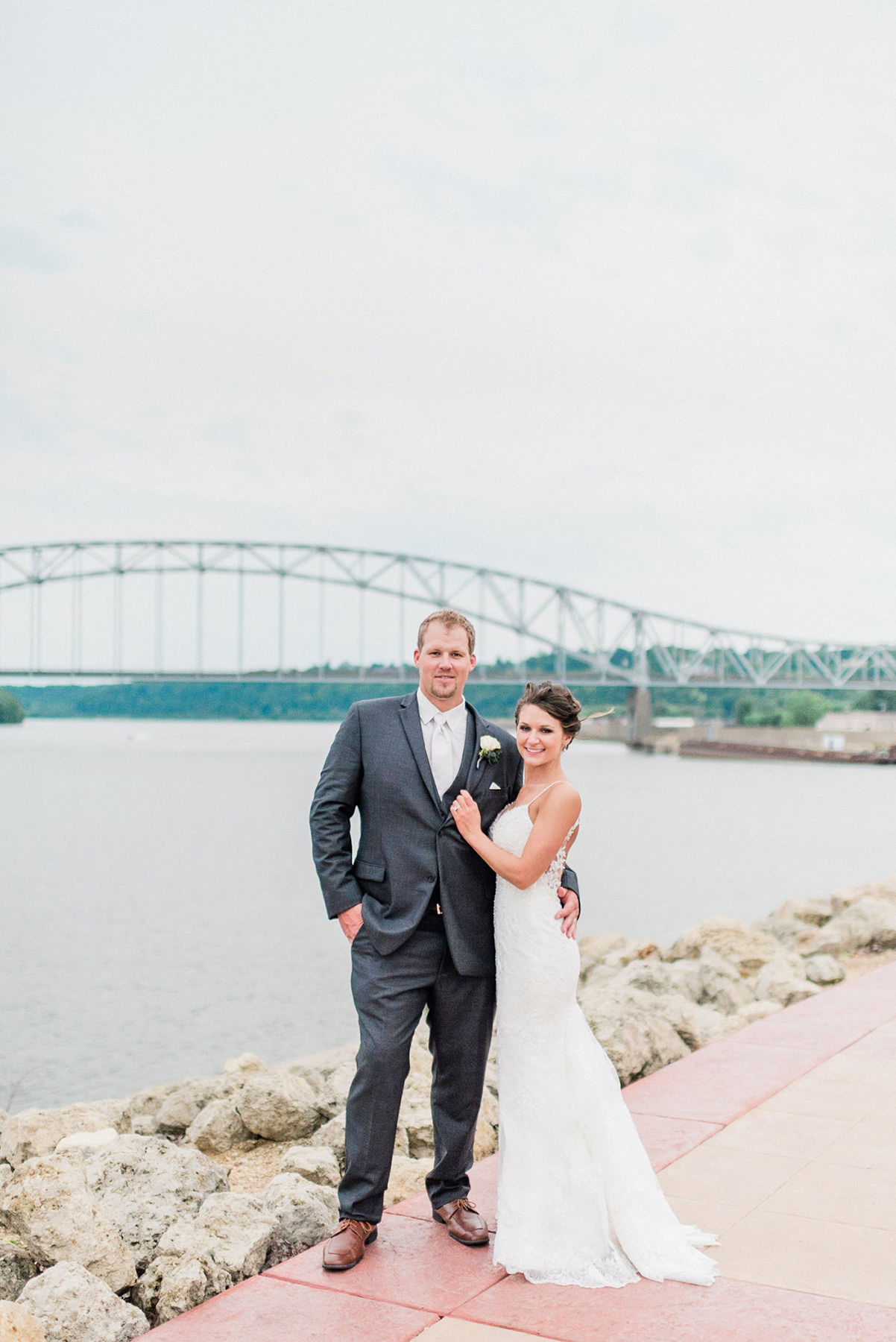 Diamond Jo Casino Wedding Photographer - Larissa Marie Photography