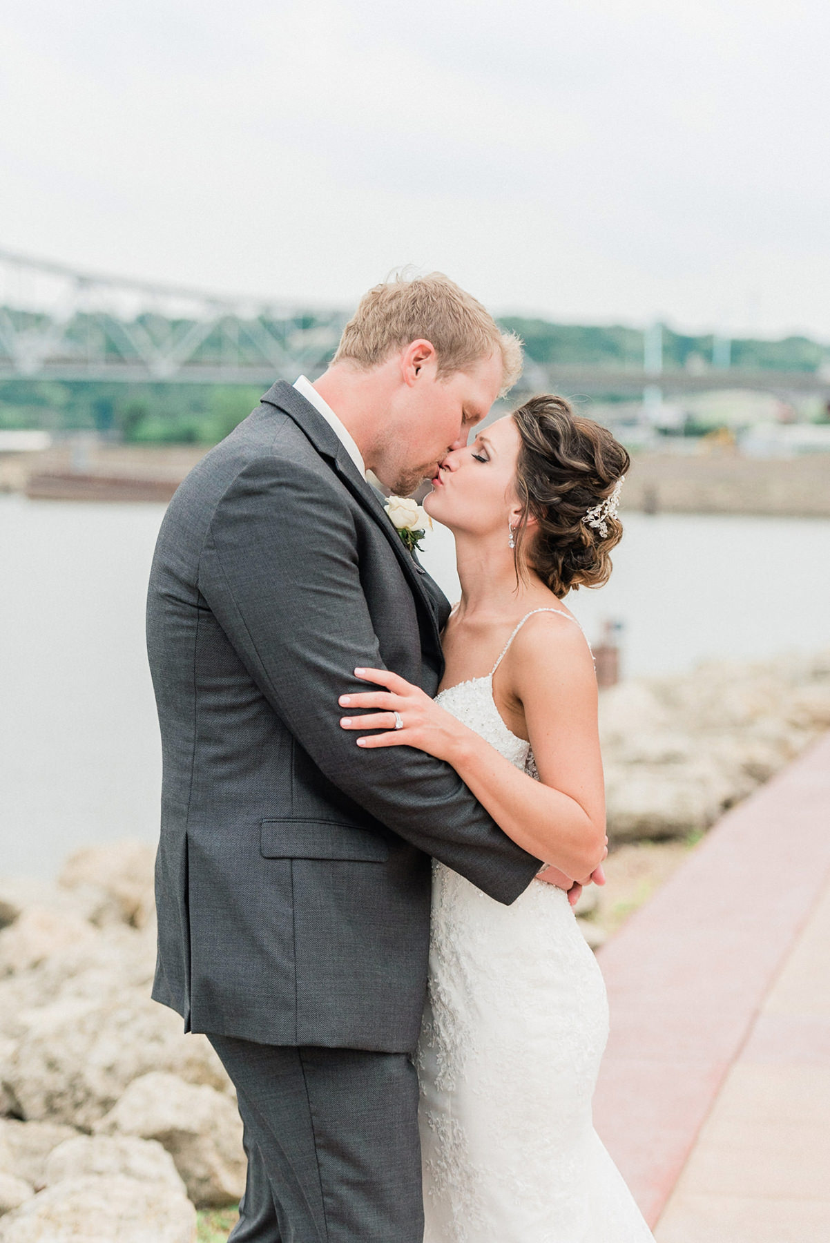 Diamond Jo Casino Wedding Photographer - Larissa Marie Photography