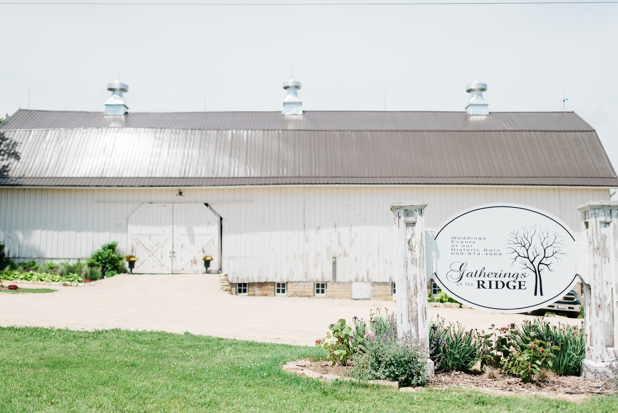 Gatherings on the Ridge Wedding Photographers - Larissa Marie Photography