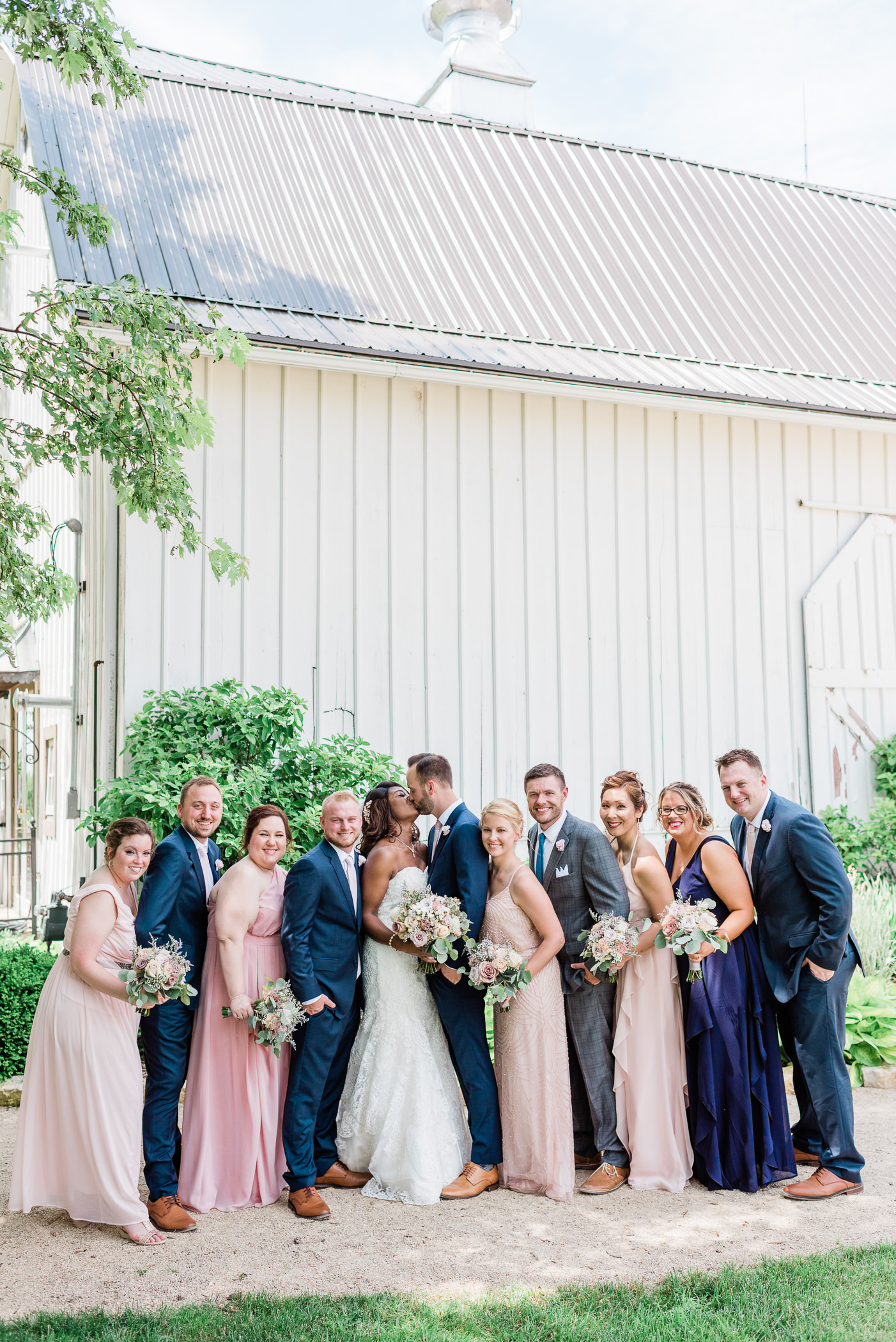 Gatherings on the Ridge Wedding Photographers - Larissa Marie Photography