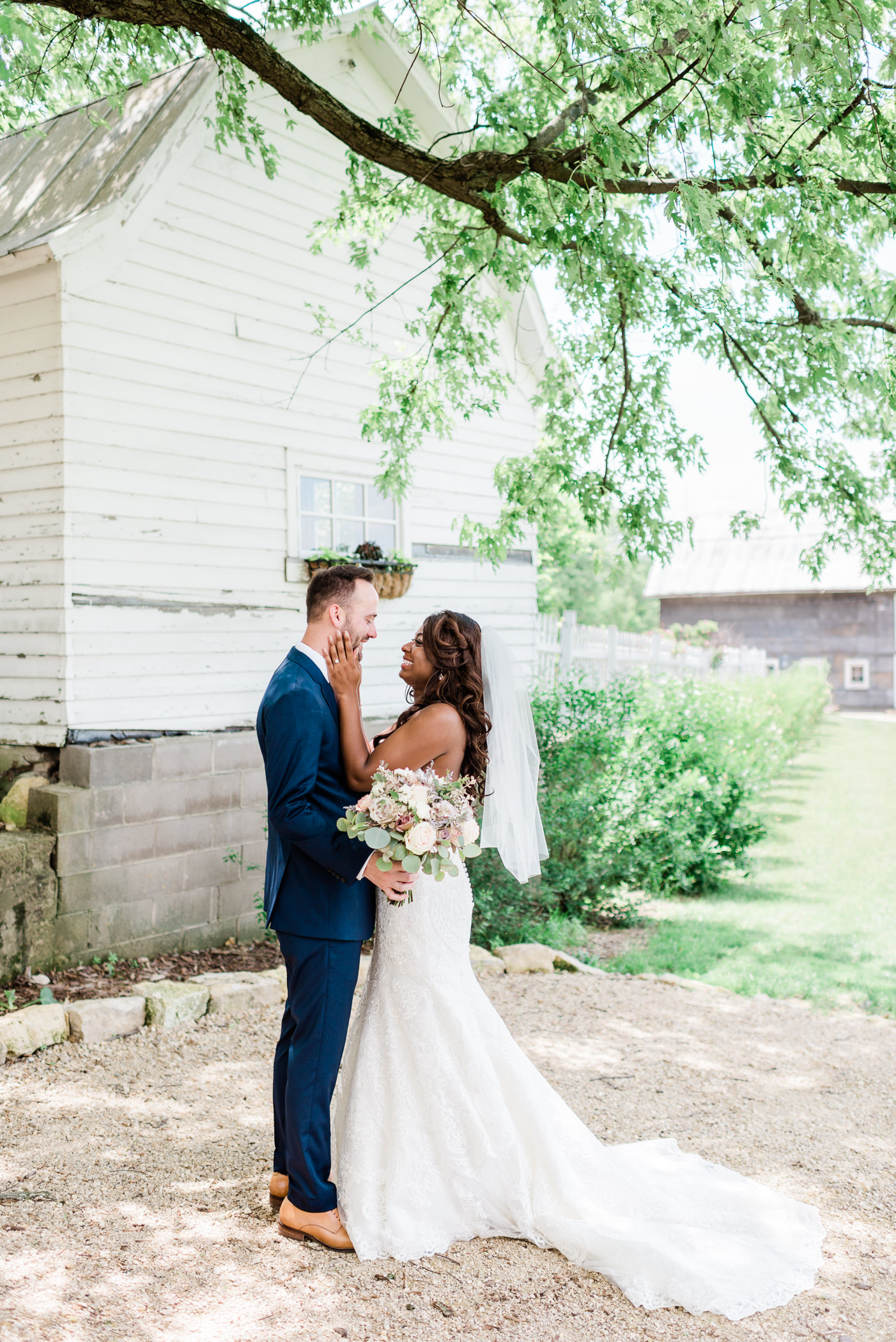 Gatherings on the Ridge Wedding Photographers - Larissa Marie Photography