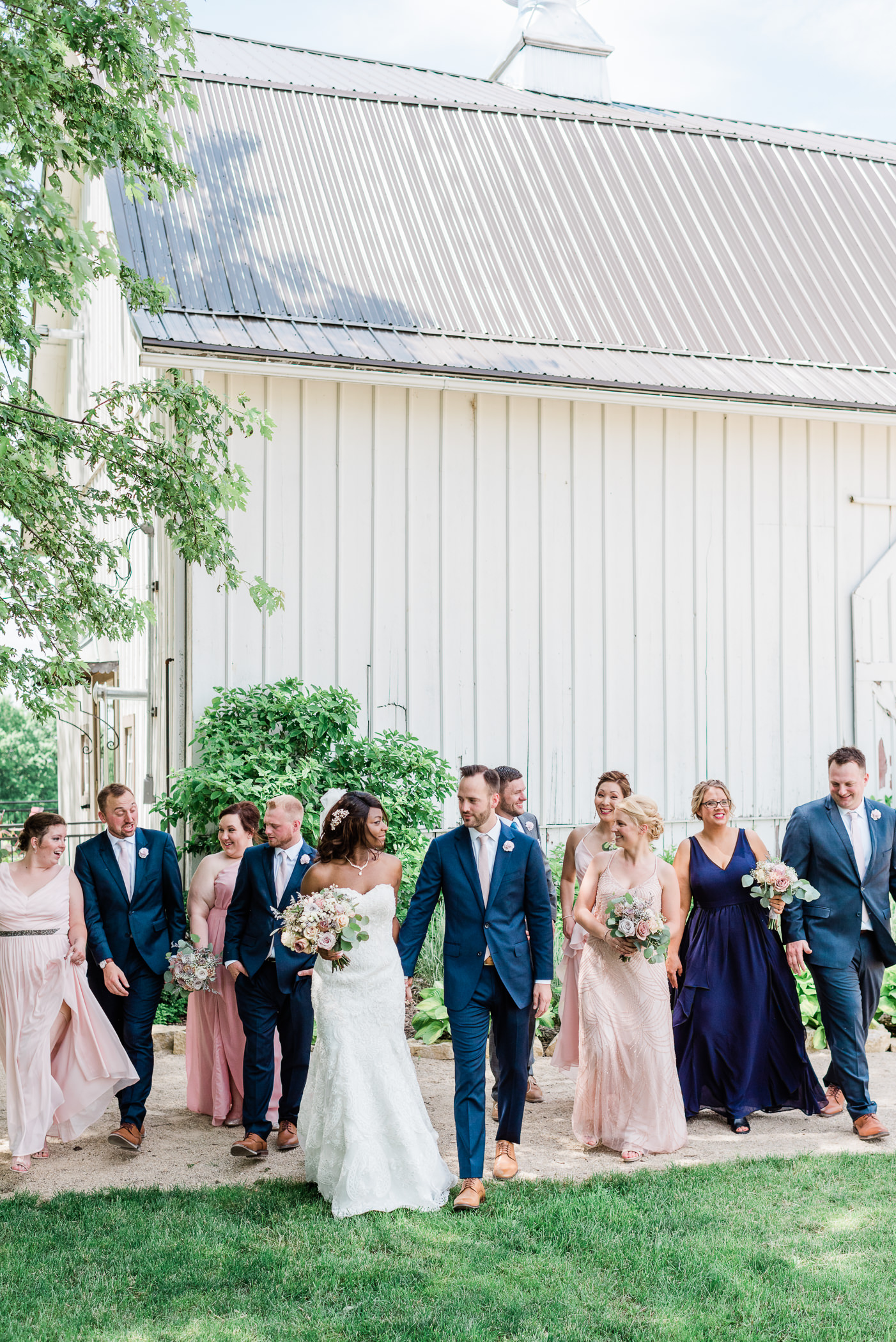 Gatherings on the Ridge Wedding Photographers - Larissa Marie Photography