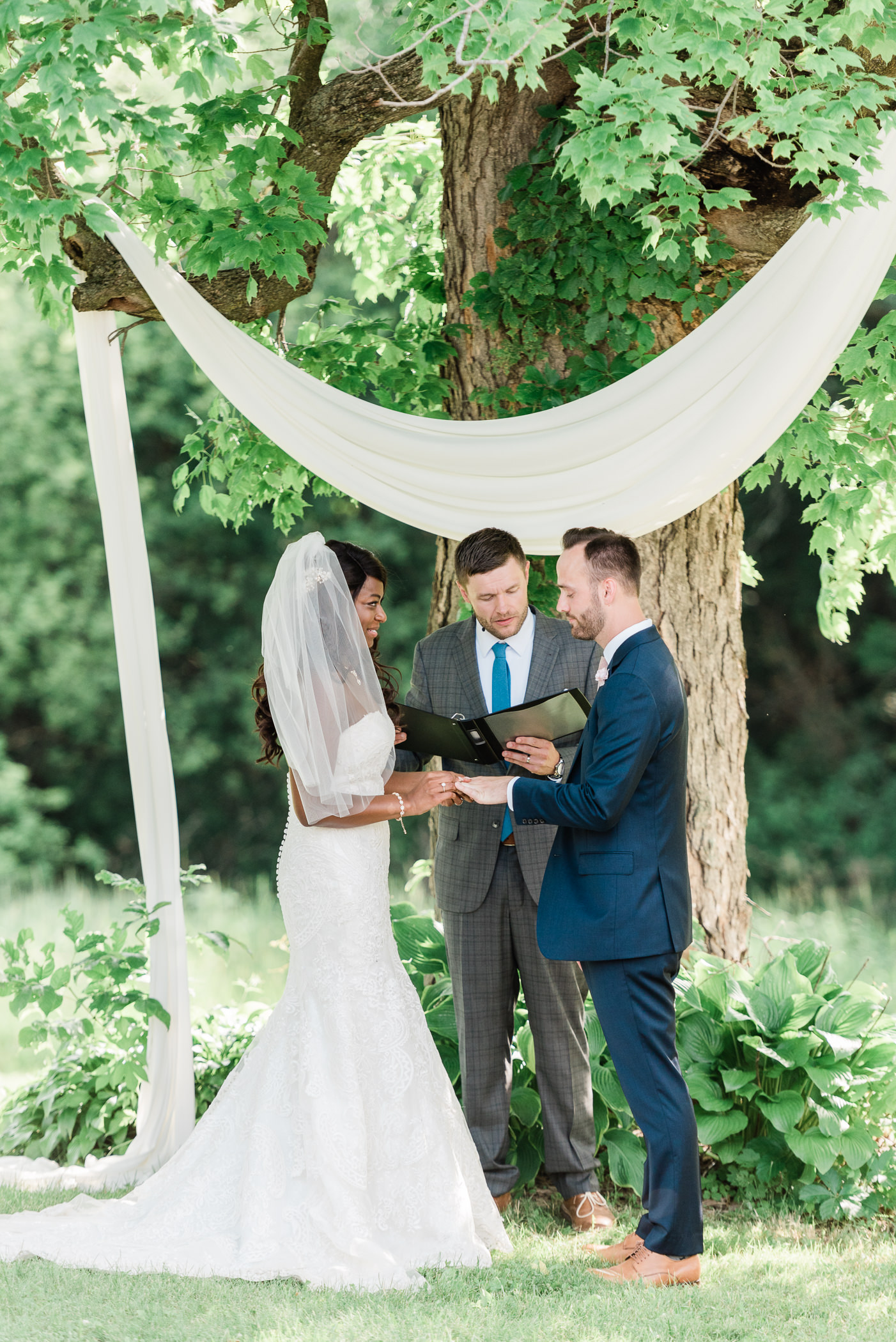 Gatherings on the Ridge Wedding Photographers - Larissa Marie Photography