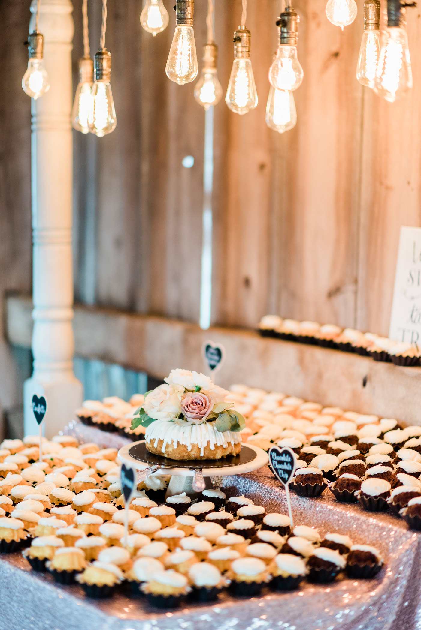 Gatherings on the Ridge Wedding Photographers - Larissa Marie Photography