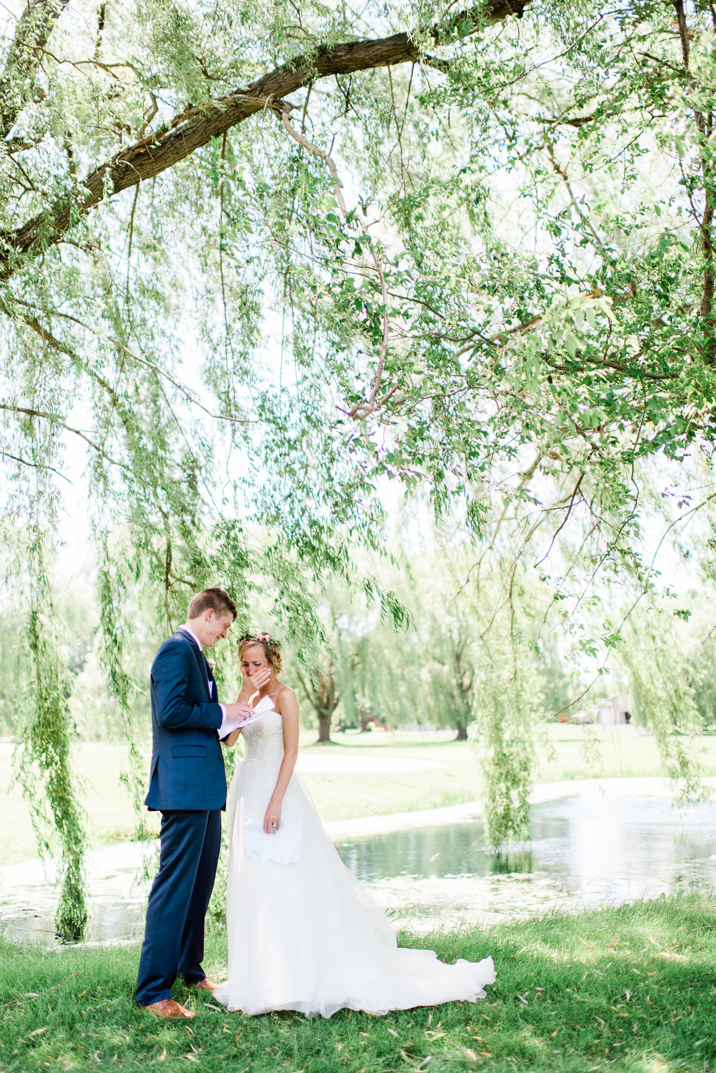 Lake Windsor Country Club Wedding Photographers - Larissa Marie Photography
