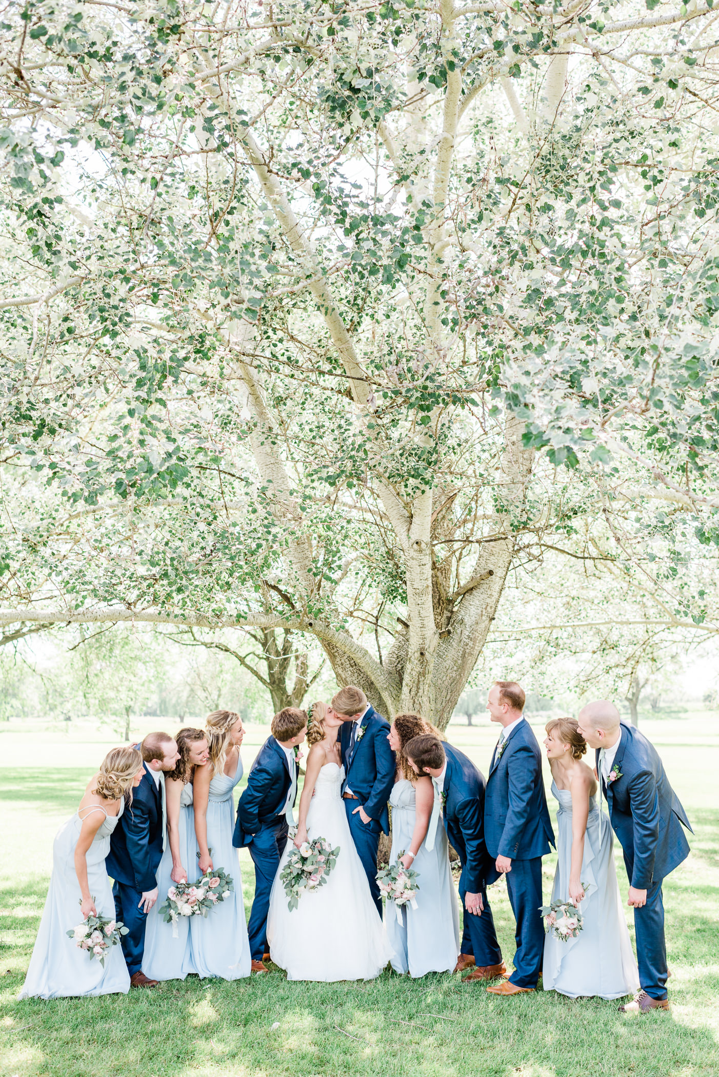 Lake Windsor Country Club Wedding Photographers - Larissa Marie Photography