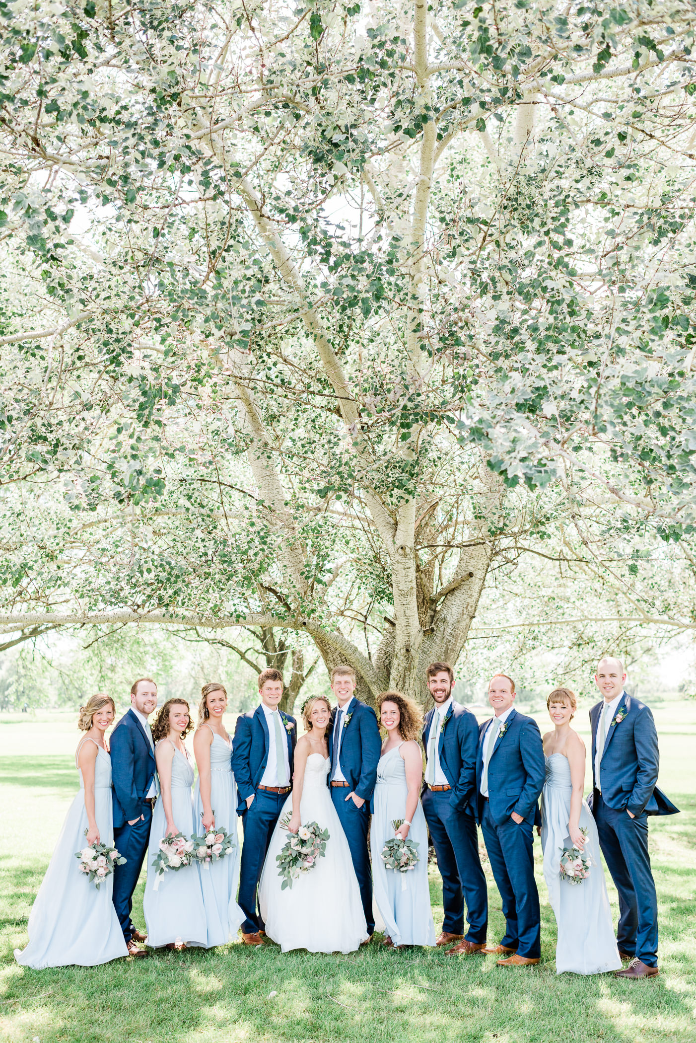 Lake Windsor Country Club Wedding Photographers - Larissa Marie Photography