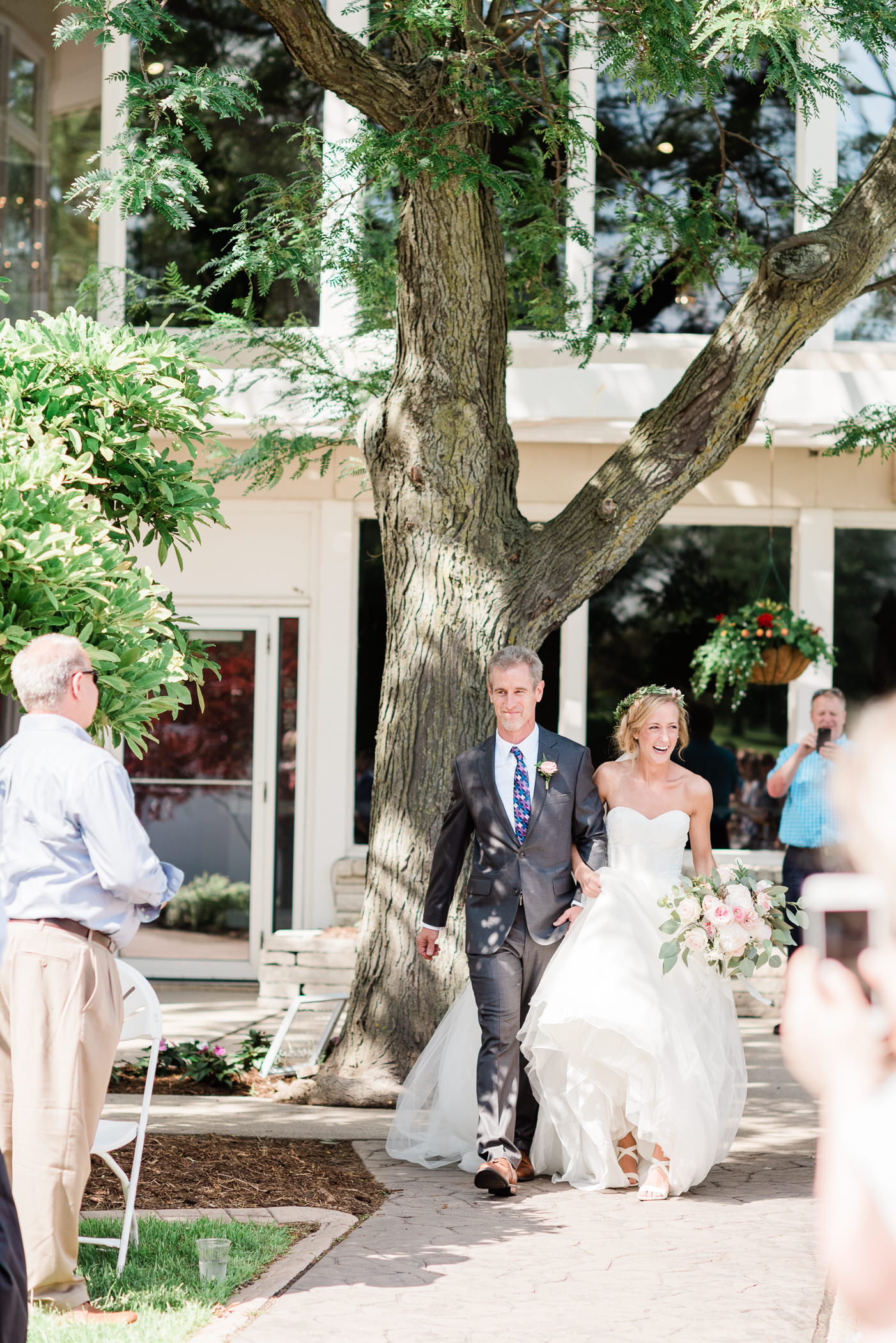 Lake Windsor Country Club Wedding Photographers - Larissa Marie Photography