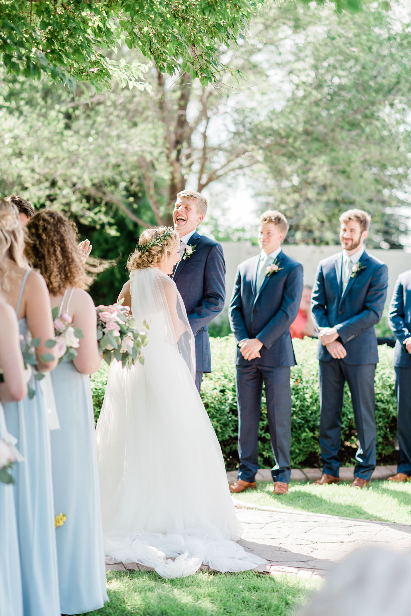 Lake Windsor Country Club Wedding Photographers - Larissa Marie Photography