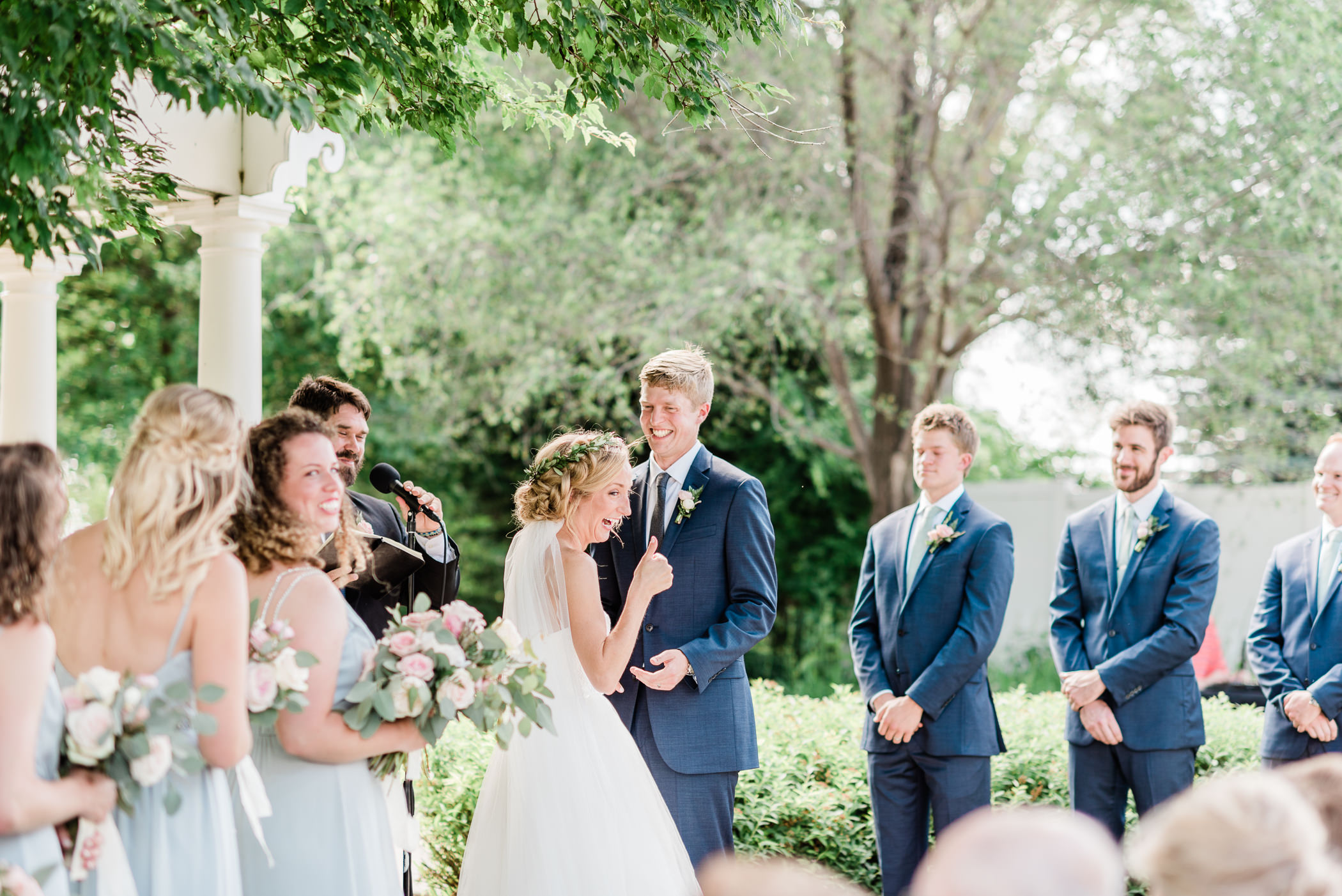 Lake Windsor Country Club Wedding Photographers - Larissa Marie Photography