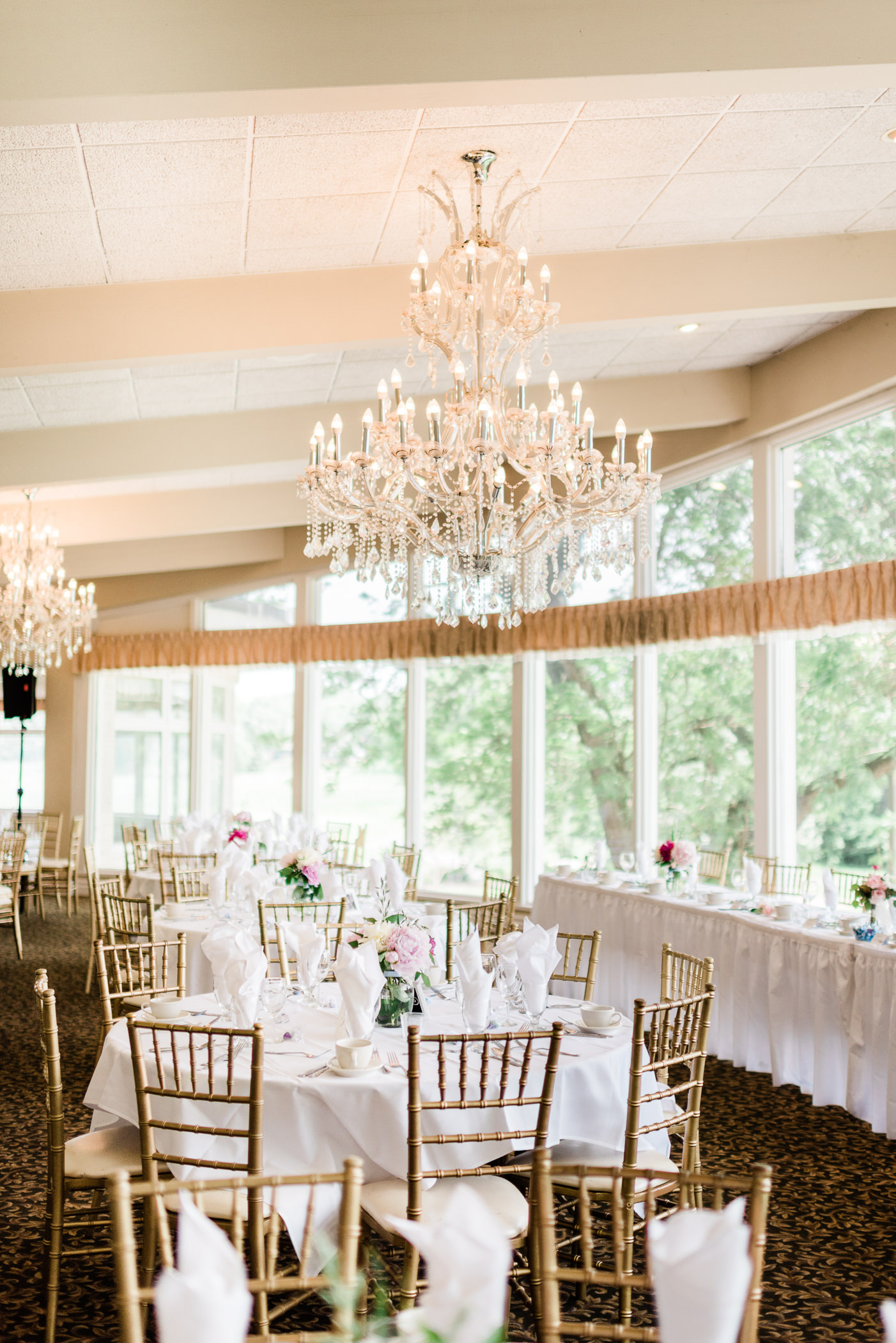 Lake Windsor Country Club Wedding Photographers - Larissa Marie Photography