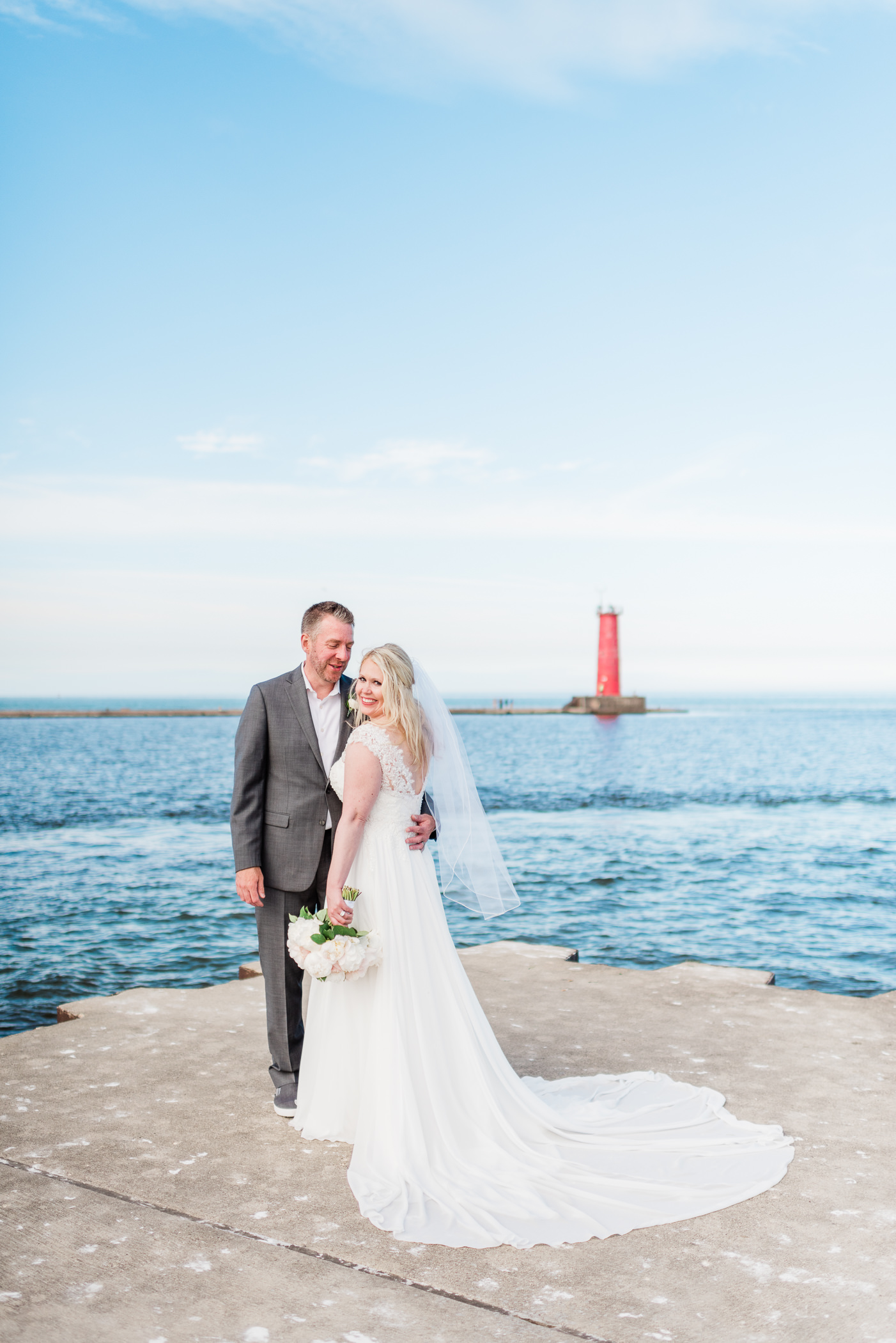 Sheboygan, WI Wedding Photographers - Larissa Marie Photography